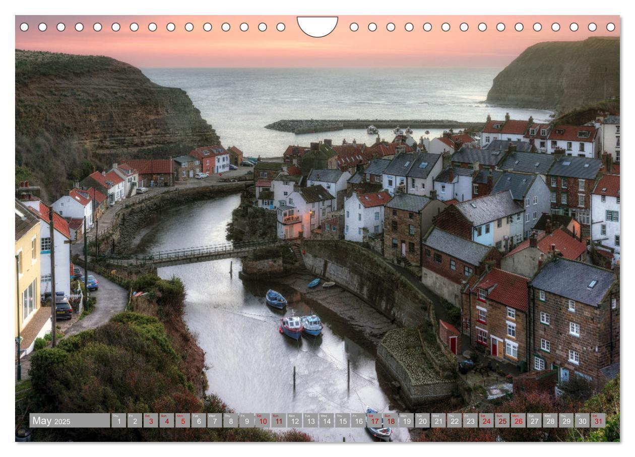 Bild: 9781325835959 | Yorkshire - Romantic between dales and coast (Wall Calendar 2025...