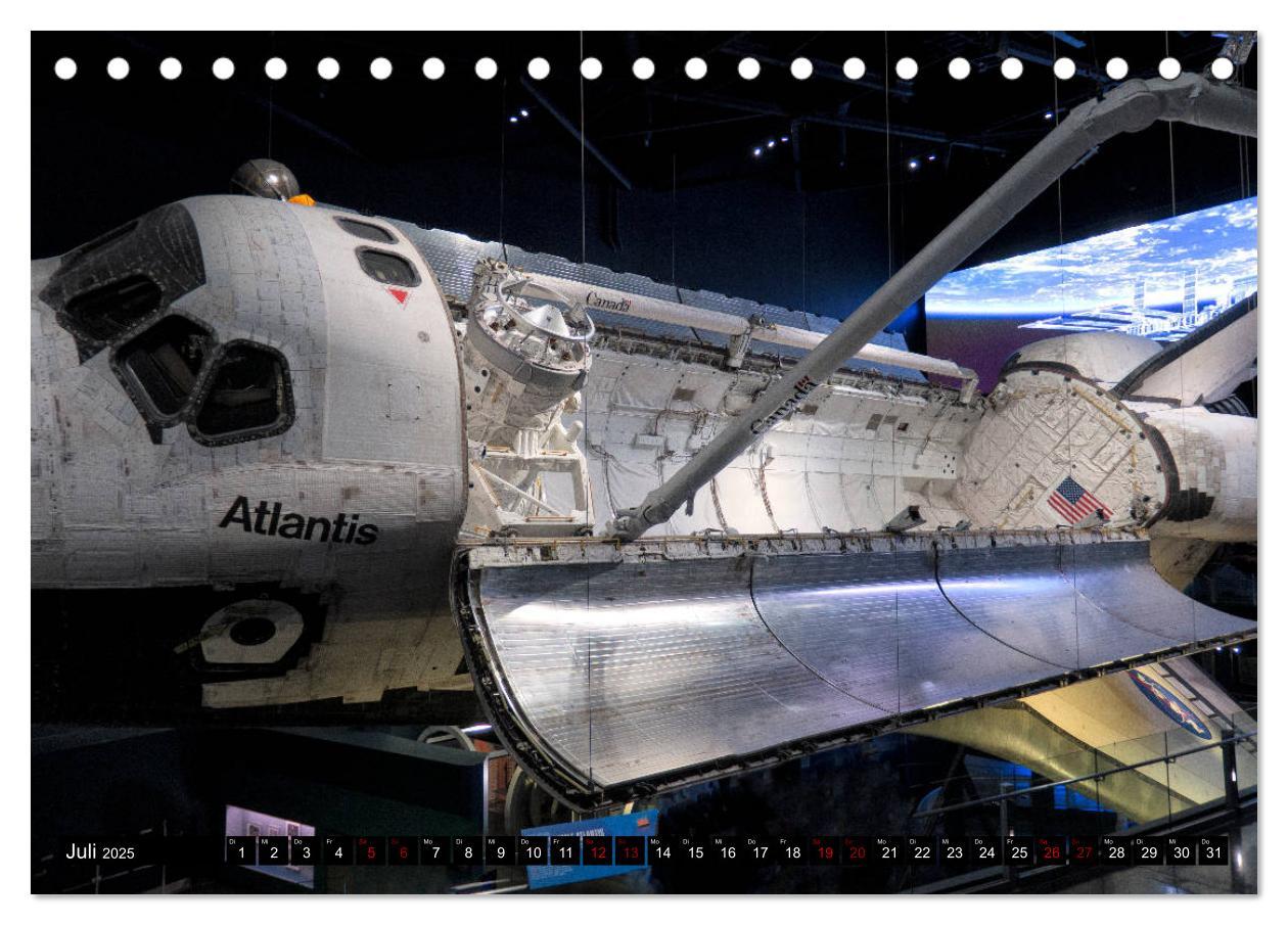 Bild: 9783435253920 | Kennedy Space Center (Tischkalender 2025 DIN A5 quer), CALVENDO...