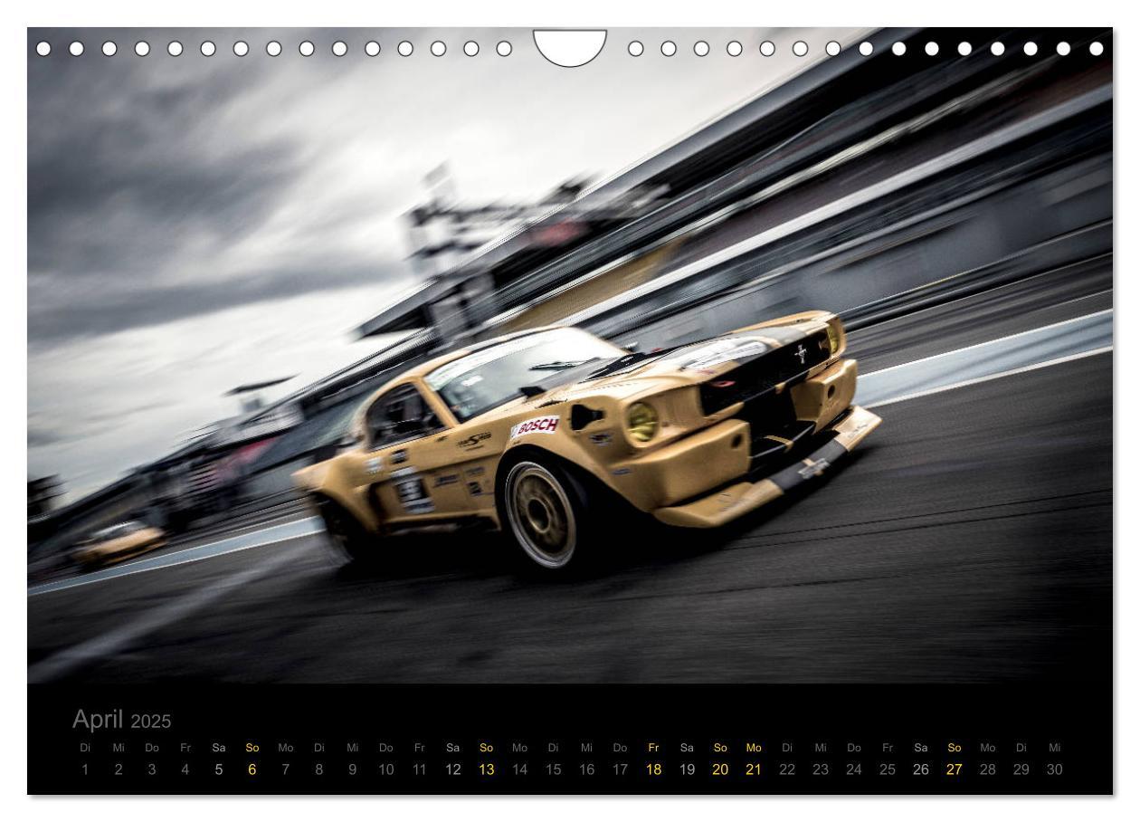 Bild: 9783435396832 | Flying Ford Mustang (Wandkalender 2025 DIN A4 quer), CALVENDO...