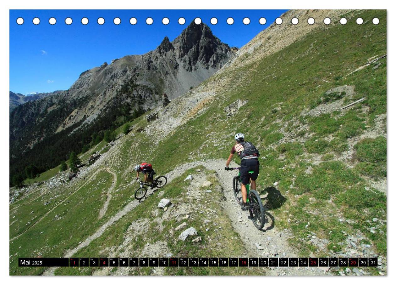 Bild: 9783435822225 | Mountainbike Spirit 2025 (Tischkalender 2025 DIN A5 quer), CALVENDO...