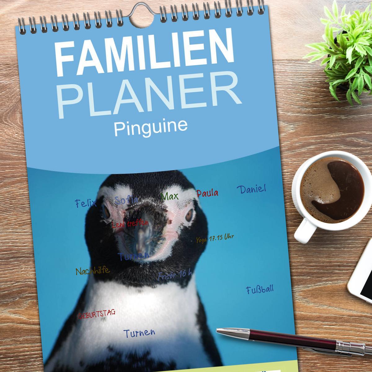 Bild: 9783457120293 | Familienplaner 2025 - Pinguine 2025 mit 5 Spalten (Wandkalender, 21...