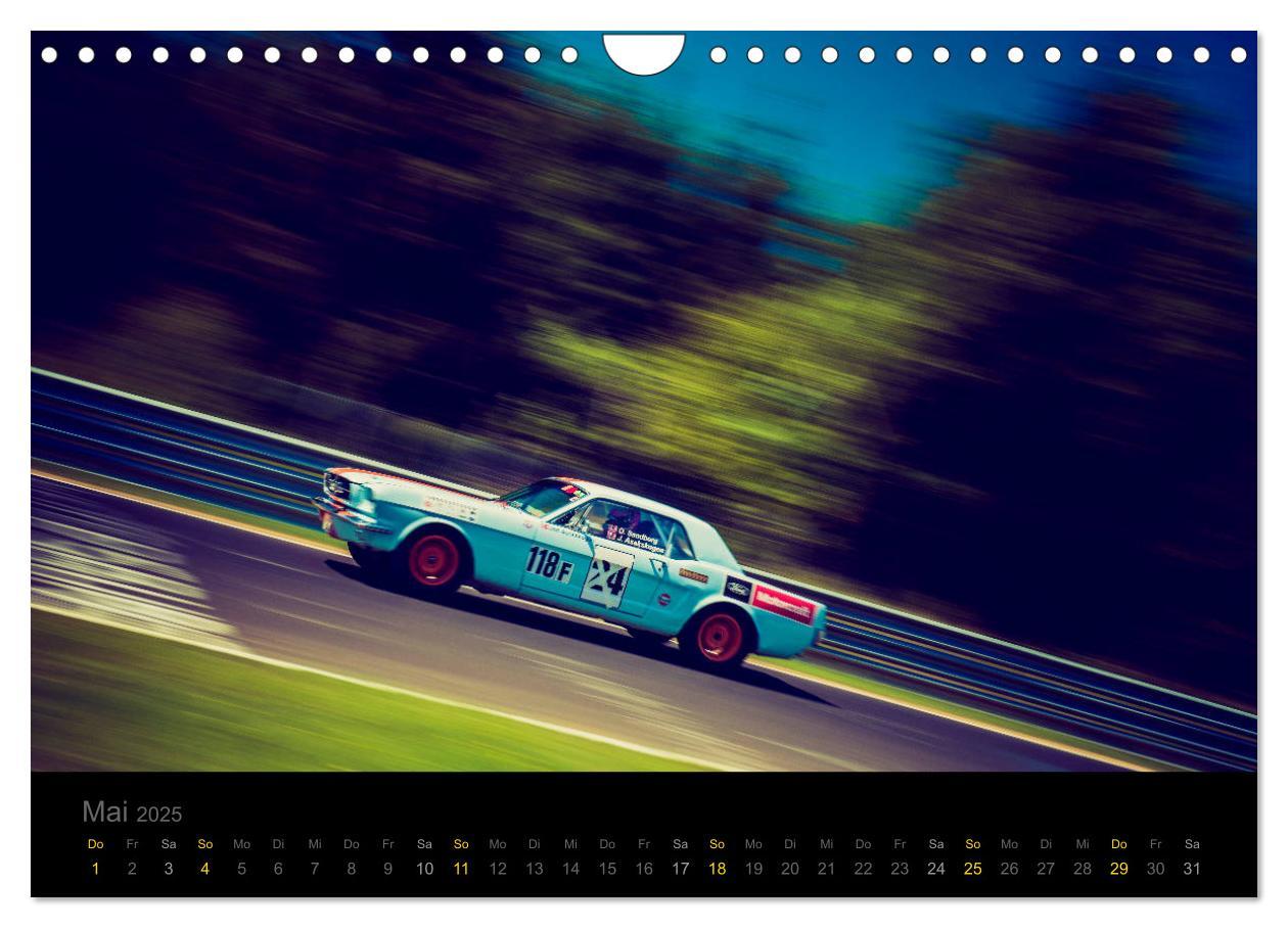 Bild: 9783435396832 | Flying Ford Mustang (Wandkalender 2025 DIN A4 quer), CALVENDO...