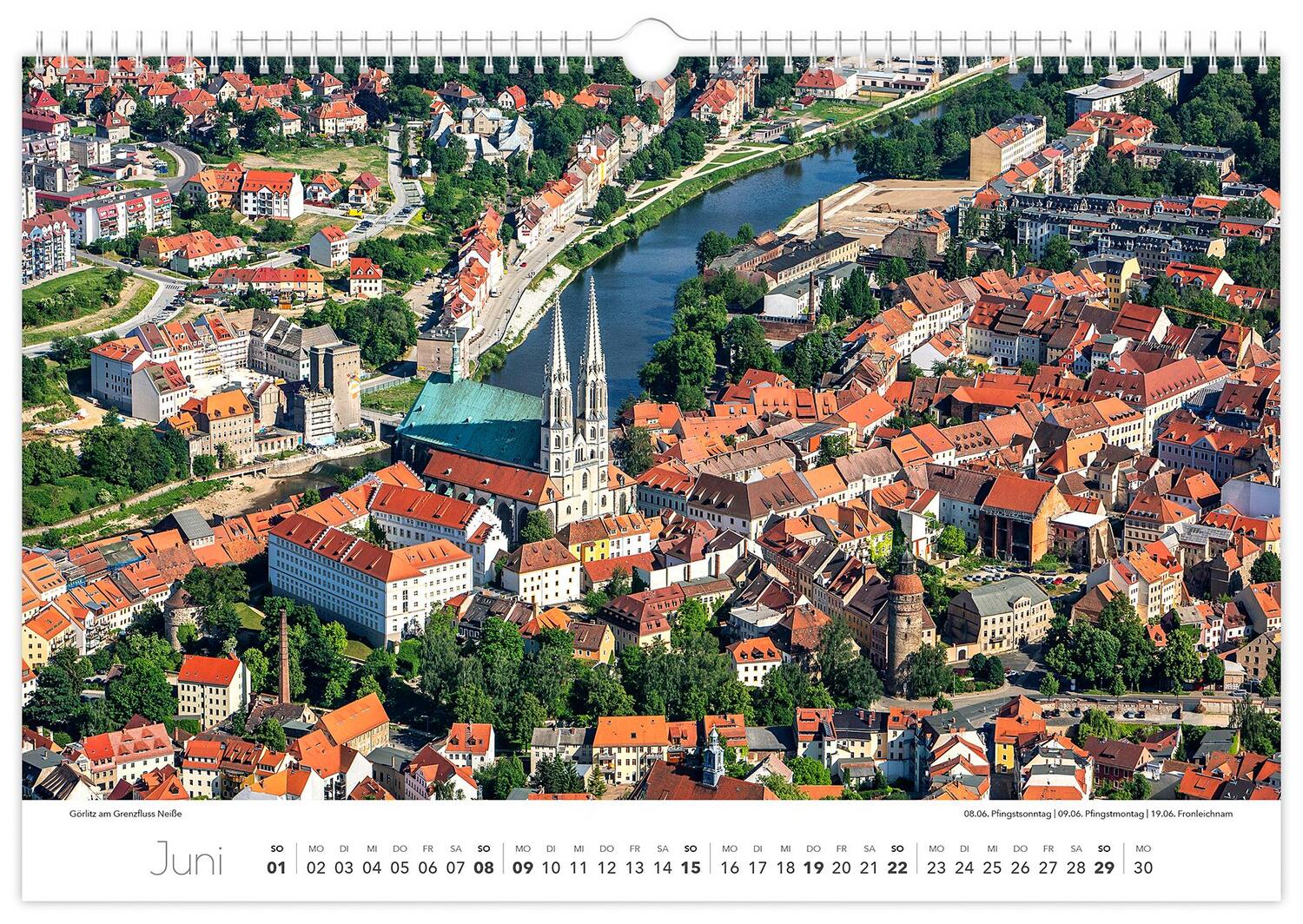 Bild: 9783910680555 | Kalender Sachsen von oben 2025 - Luftaufnahmen | Peter Schubert | 2025