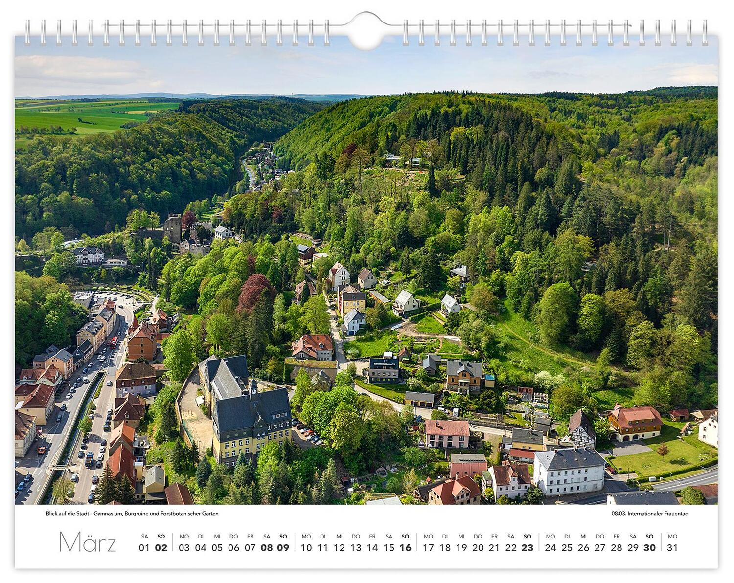 Bild: 9783910680647 | Kalender Tharandt und Umgebung 2025 | 40 x 30 cm weißes Kalendarium