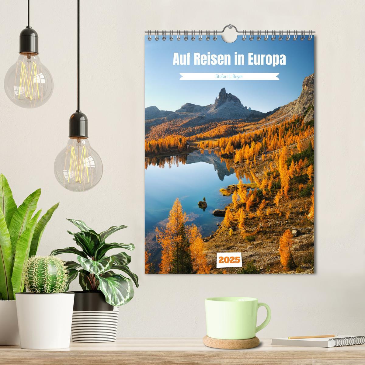 Bild: 9783435890453 | Auf Reisen in Europa (Wandkalender 2025 DIN A4 hoch), CALVENDO...