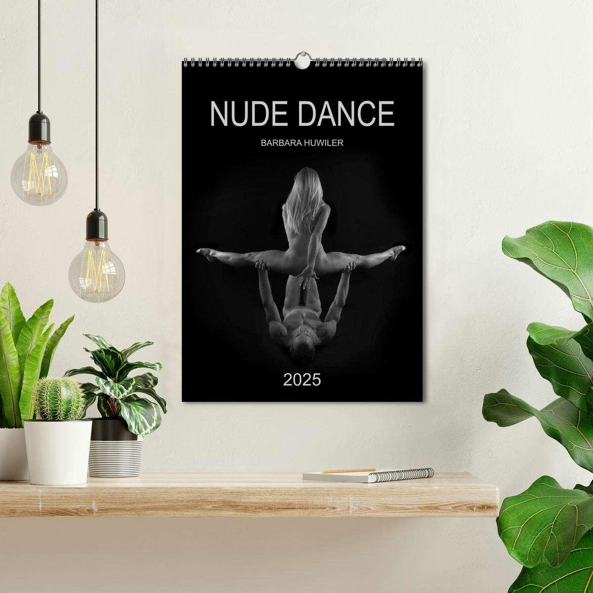 Bild: 9783435927241 | NUDE DANCE (Wandkalender 2025 DIN A3 hoch), CALVENDO Monatskalender