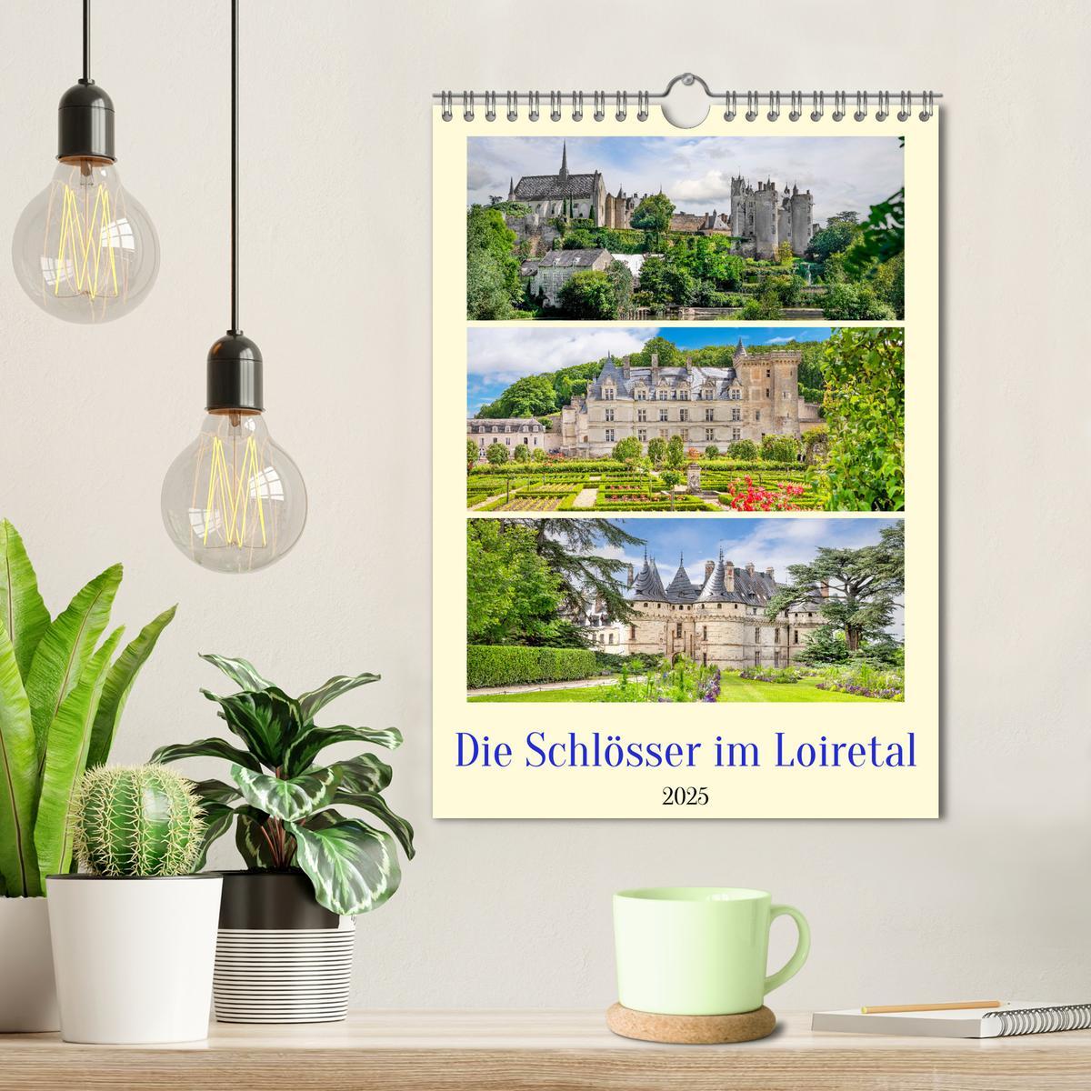 Bild: 9783383812354 | Die Schlösser im Loiretal (Wandkalender 2025 DIN A4 hoch), CALVENDO...