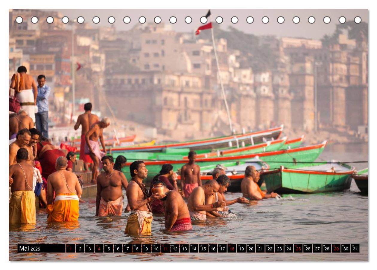 Bild: 9783435625710 | Indien - Varanasi (Tischkalender 2025 DIN A5 quer), CALVENDO...