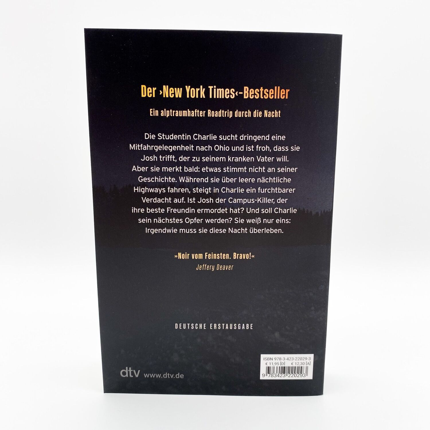 Bild: 9783423220293 | NIGHT - Nacht der Angst | Riley Sager | Taschenbuch | 368 S. | Deutsch