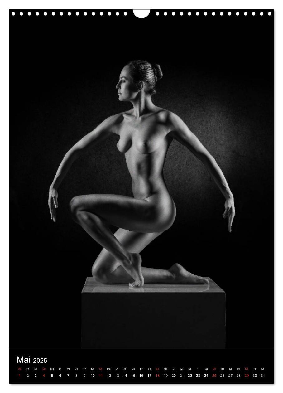 Bild: 9783435970247 | BODY SCULPTURE (Wandkalender 2025 DIN A3 hoch), CALVENDO...