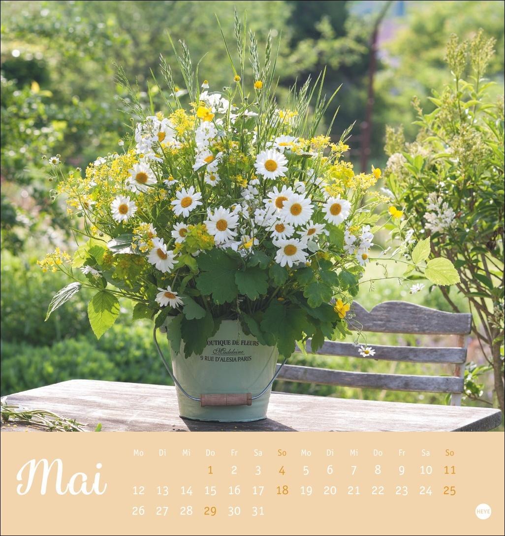 Bild: 9783756406937 | Herzliche Blumengrüße Postkartenkalender 2025 | Heye | Kalender | 2025