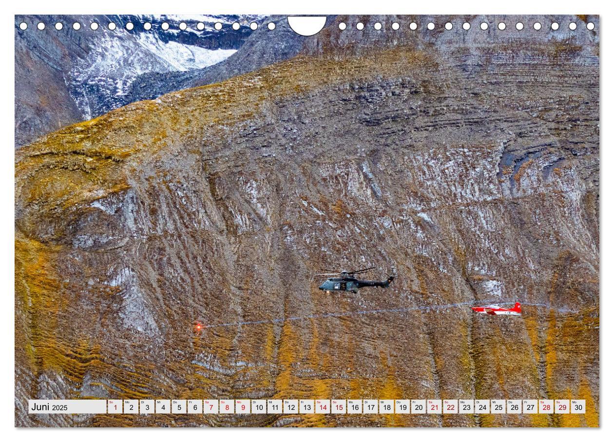 Bild: 9783383761997 | Axalp Airshow (Wandkalender 2025 DIN A4 quer), CALVENDO Monatskalender