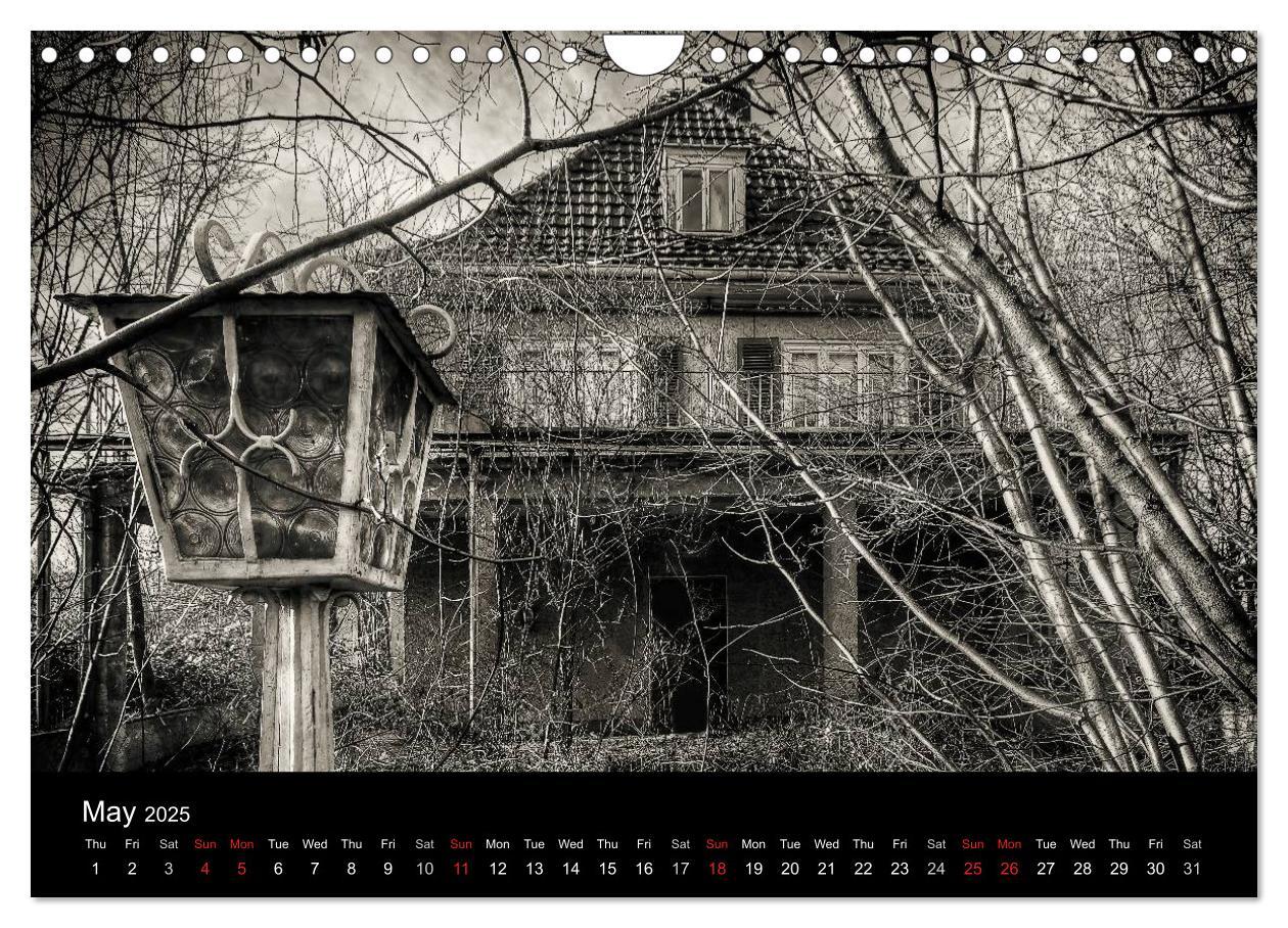 Bild: 9781325955794 | Abandoned Places Haunted Houses (Wall Calendar 2025 DIN A4...