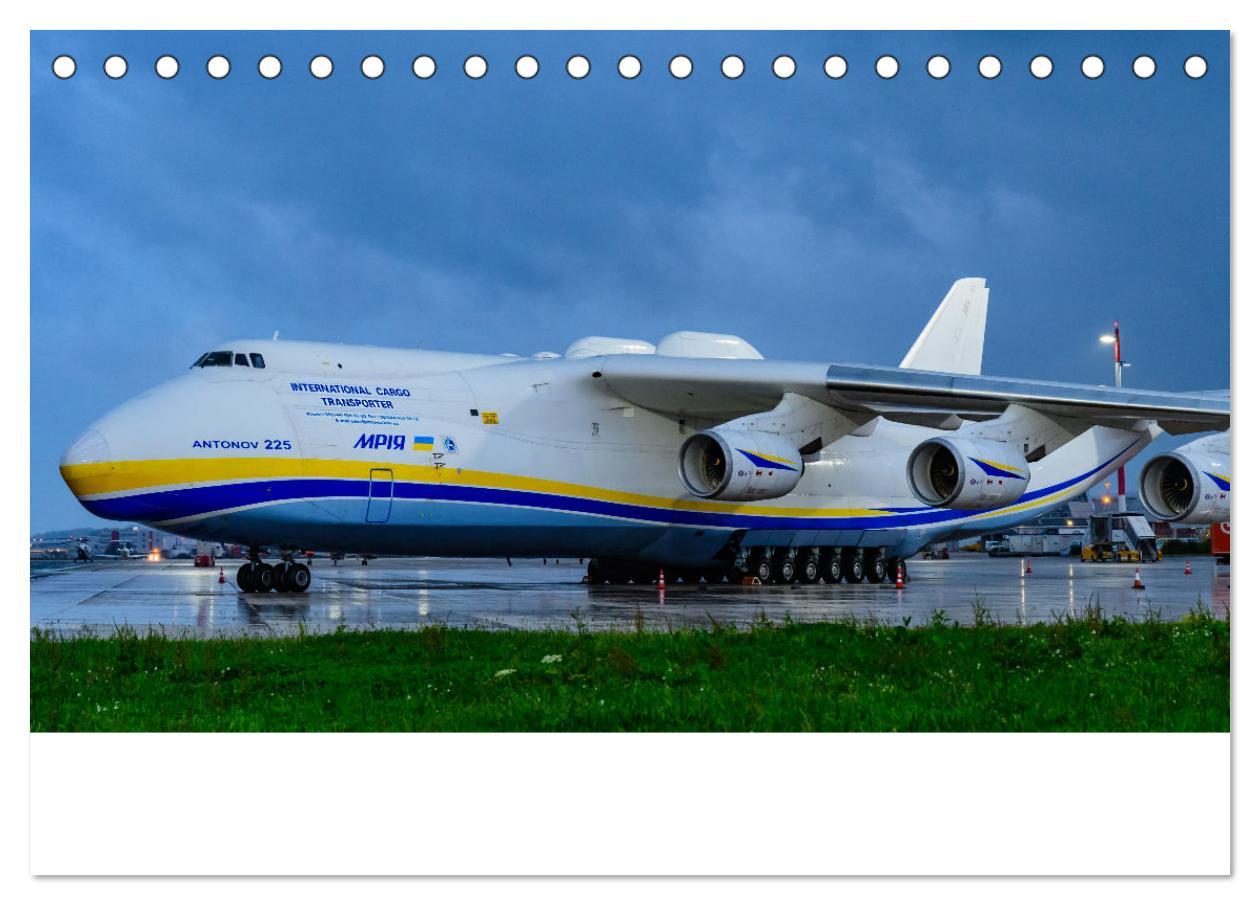 Bild: 9783383994814 | ANTONOV AN-225 "MRIJA" (Tischkalender 2025 DIN A5 quer), CALVENDO...