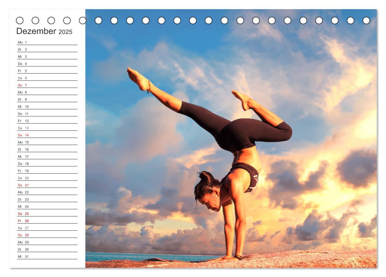 Bild: 9783435025220 | Yoga-Übungen. Geschmeidig werden und bleiben! (Tischkalender 2025...