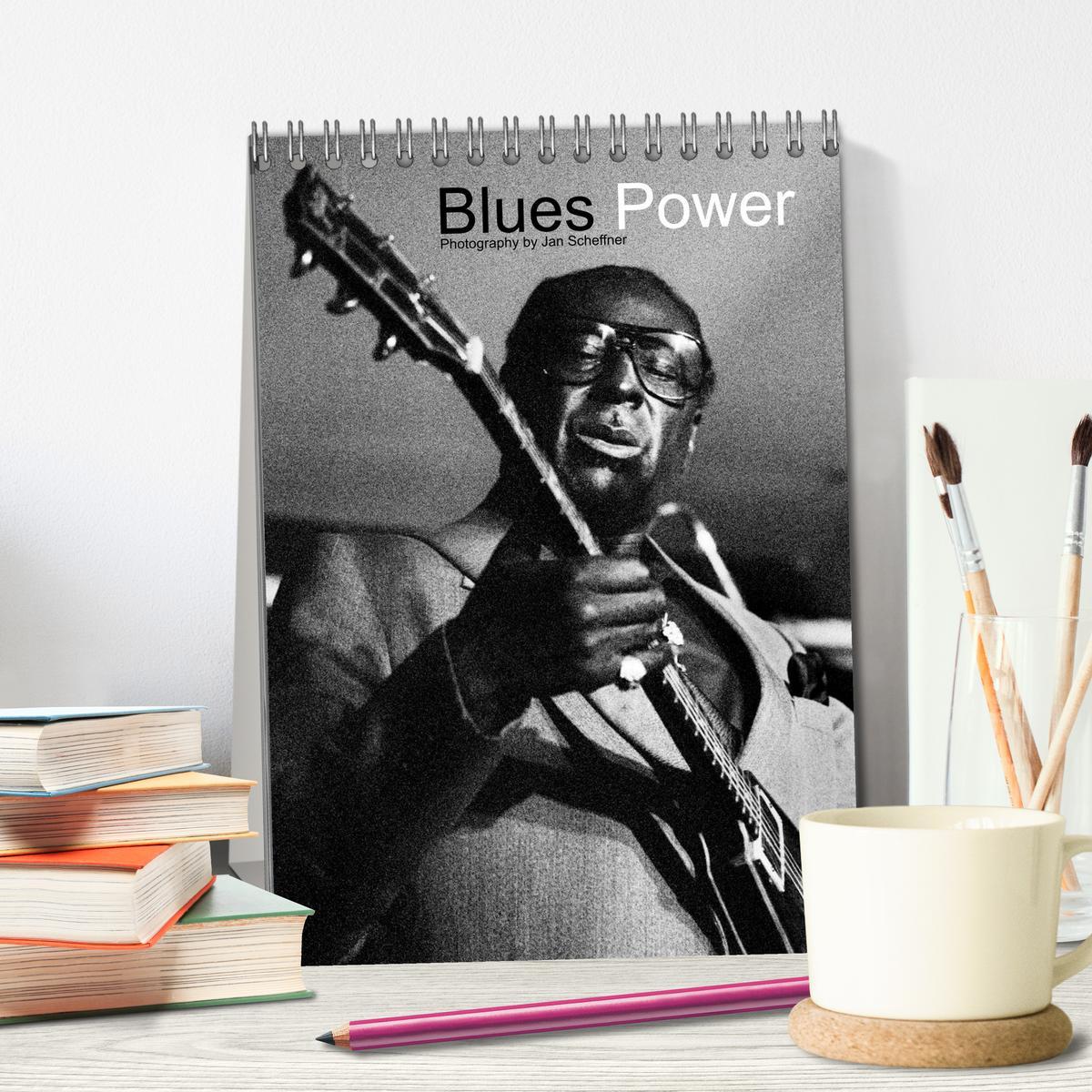 Bild: 9783435996902 | Blues Power (Tischkalender 2025 DIN A5 hoch), CALVENDO Monatskalender