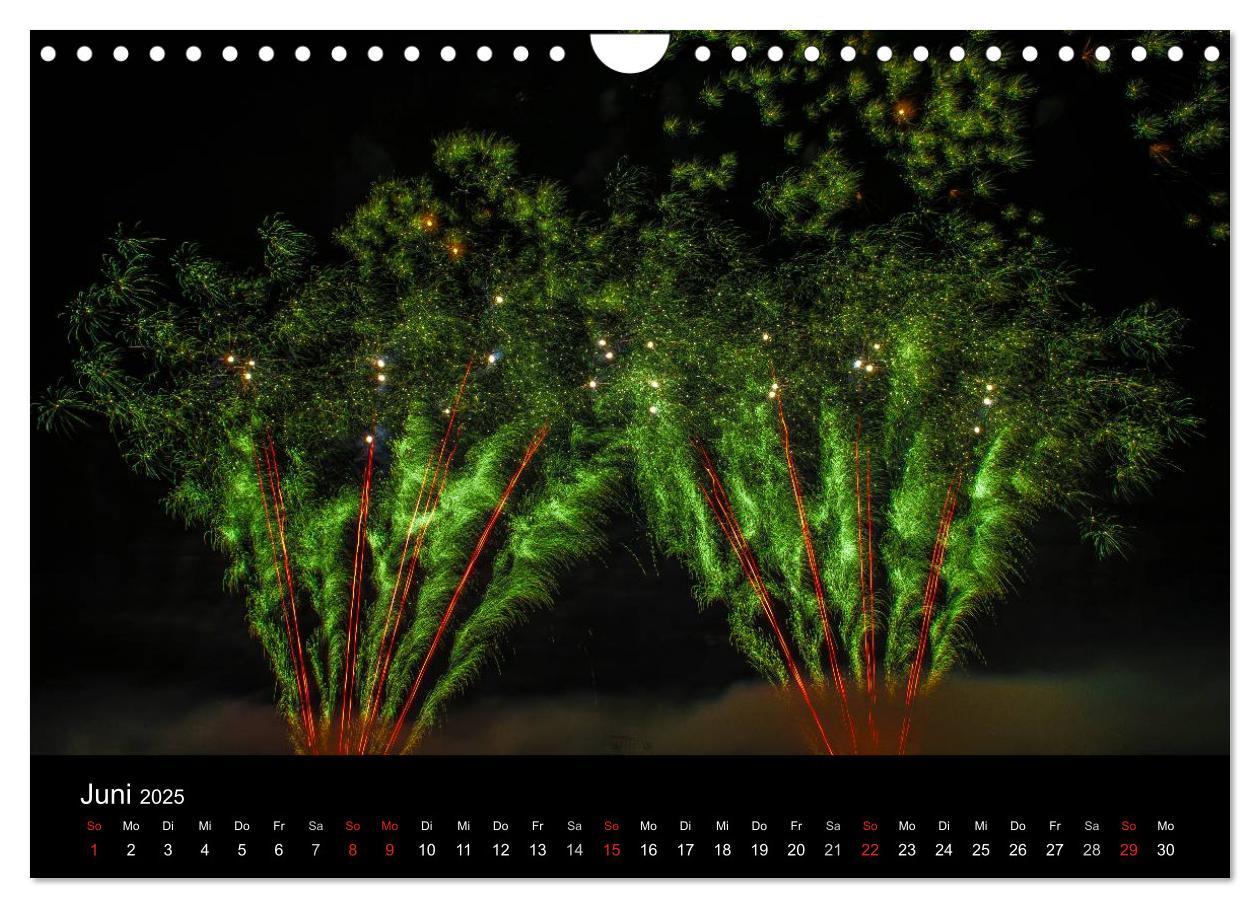 Bild: 9783435837953 | Das Feuerwerk (Wandkalender 2025 DIN A4 quer), CALVENDO Monatskalender