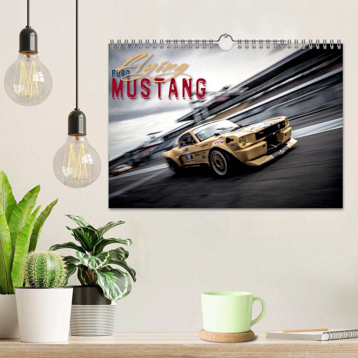 Bild: 9783435396832 | Flying Ford Mustang (Wandkalender 2025 DIN A4 quer), CALVENDO...