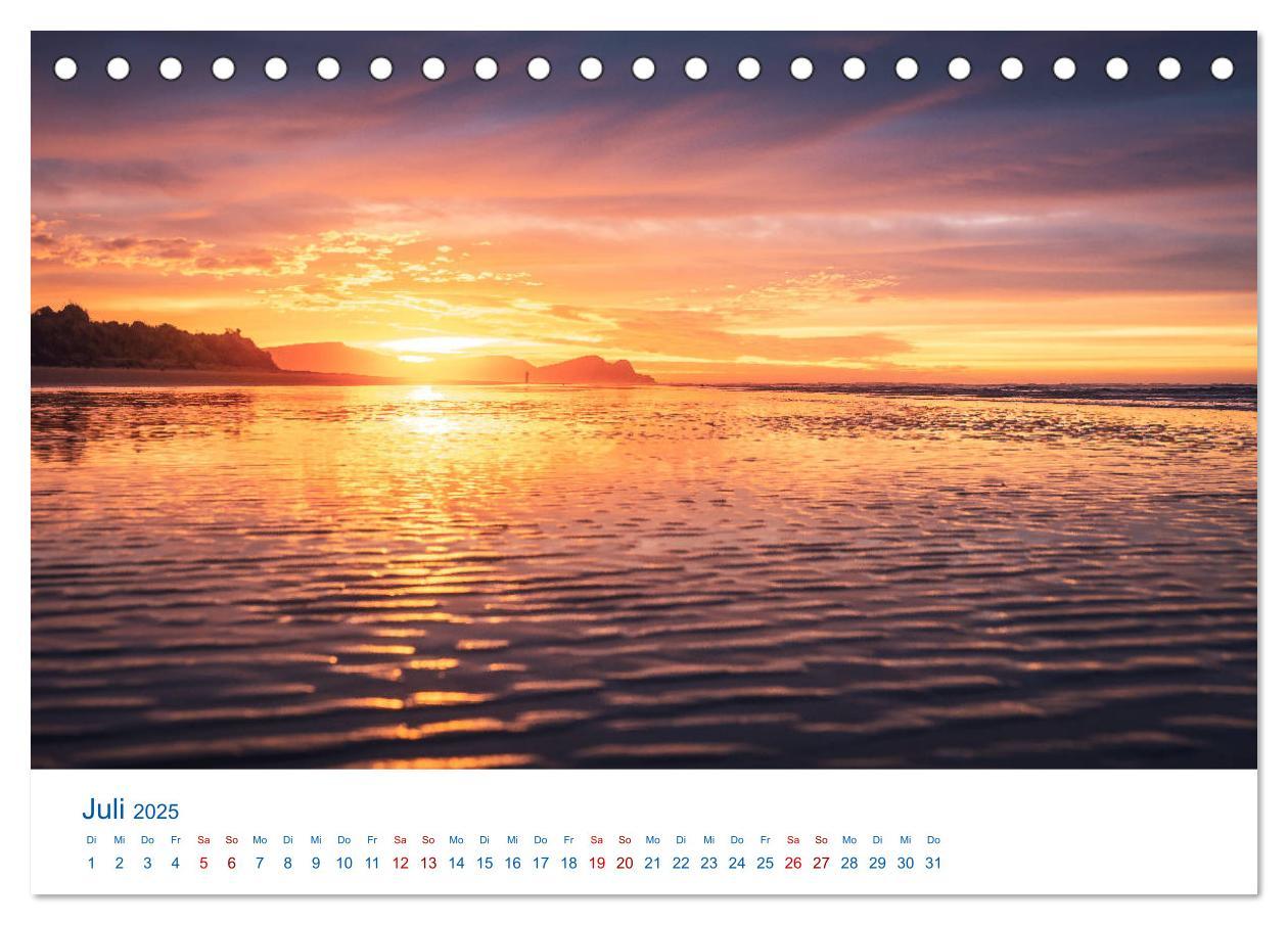 Bild: 9783435116447 | Neuseeland - Das andere Ende der Welt (Tischkalender 2025 DIN A5...