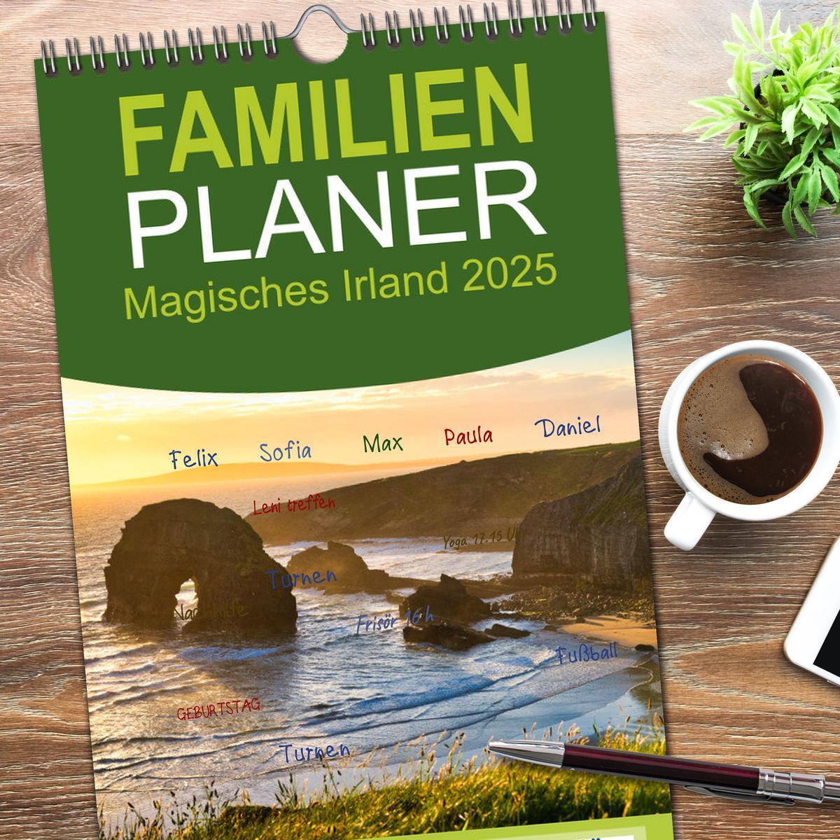 Bild: 9783457195505 | Familienplaner 2025 - Magisches Irland 2025 mit 5 Spalten...