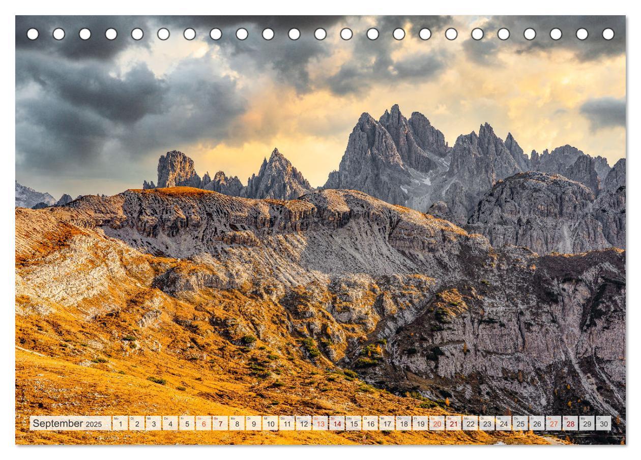 Bild: 9783383996672 | Bergwanderung Dolomiten rund um die Drei Zinnen (Tischkalender 2025...