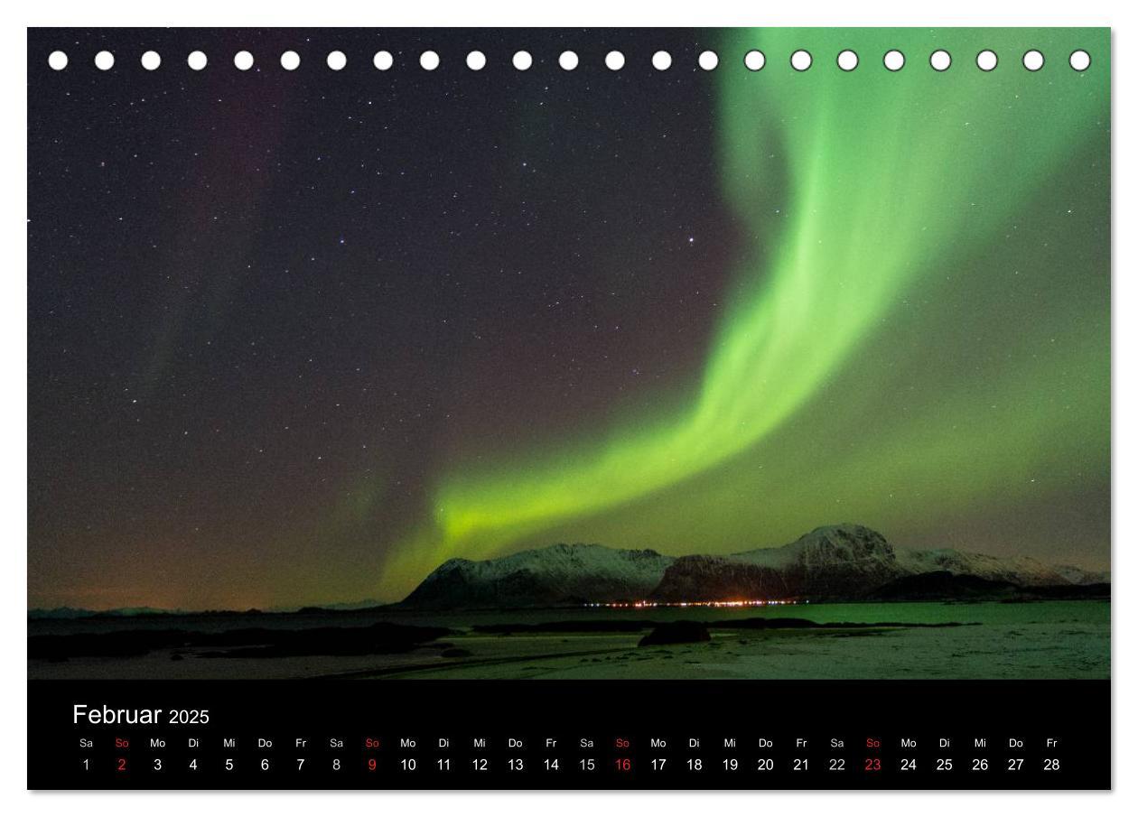 Bild: 9783435580248 | Skandinavien - Im Licht des Nordens (Tischkalender 2025 DIN A5...