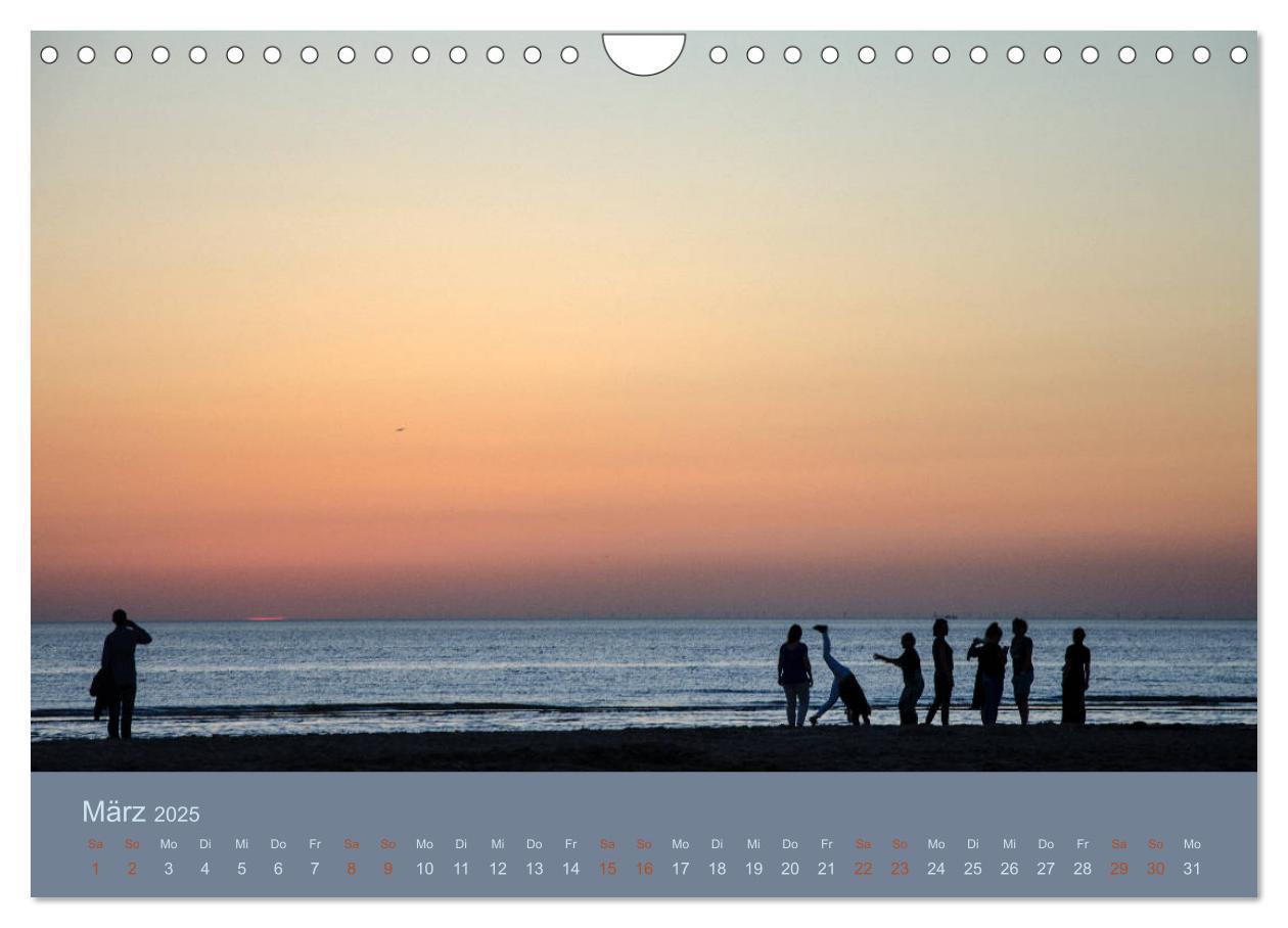 Bild: 9783435430895 | Tag am Meer (Wandkalender 2025 DIN A4 quer), CALVENDO Monatskalender