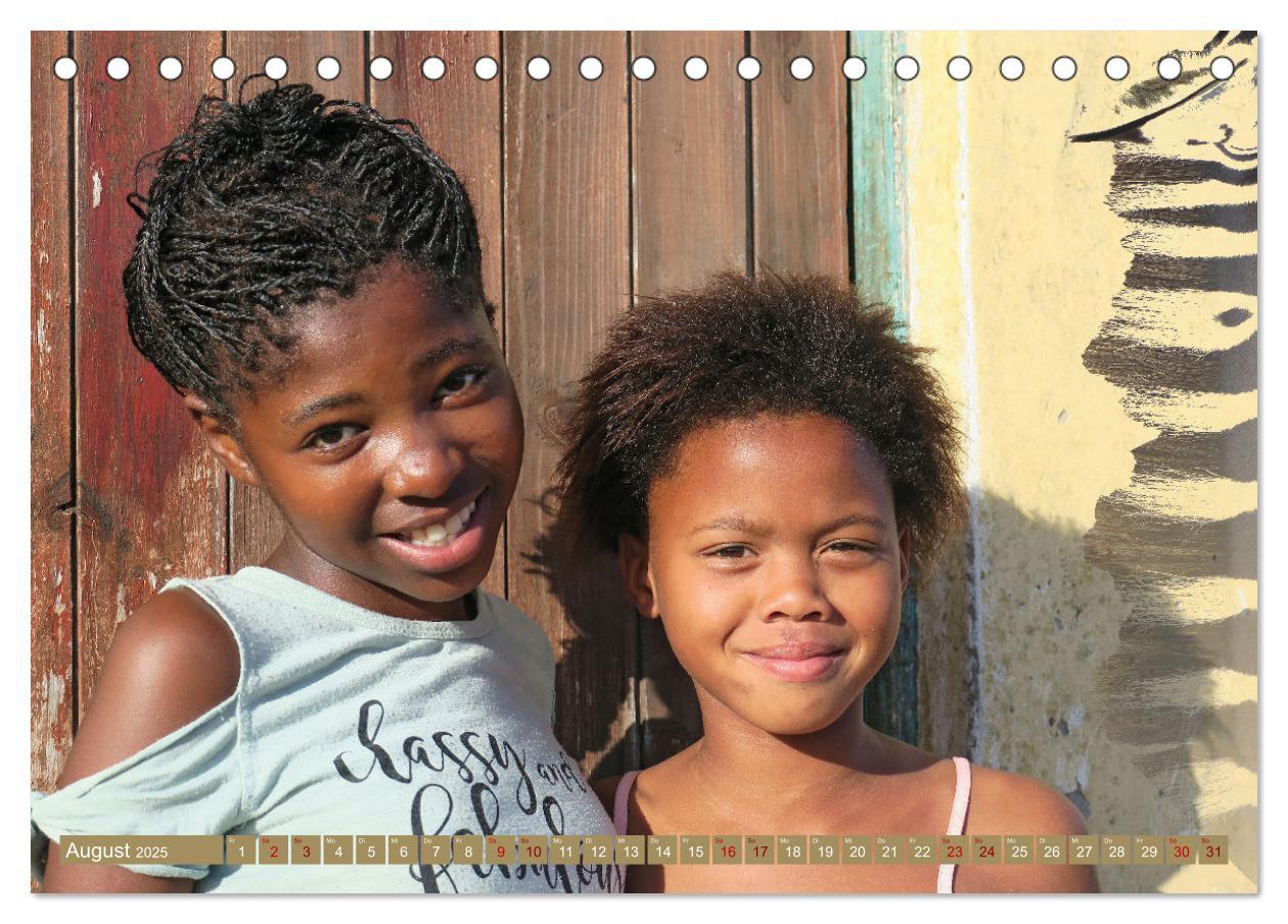 Bild: 9783383923500 | Afrika Kinder (Tischkalender 2025 DIN A5 quer), CALVENDO...