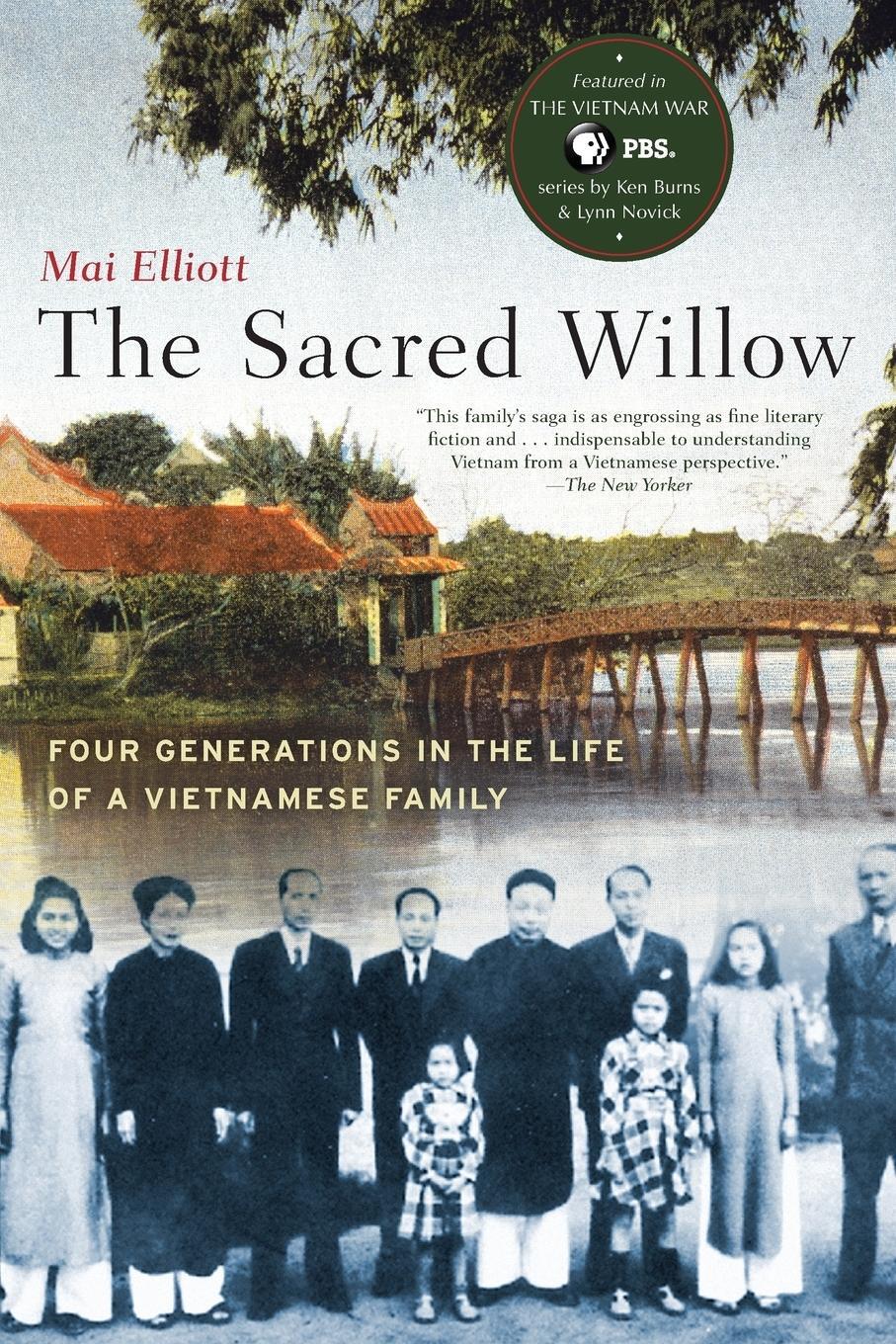 Cover: 9780190614515 | Sacred Willow | Four Generations in the Life of a Vietnamese Family