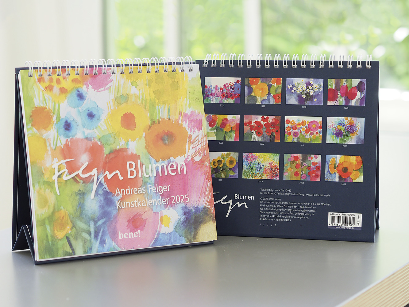 Bild: 4251693904205 | Monatskalender 2025: Blumen | Andreas Felger | Kalender | 12 S. | 2025