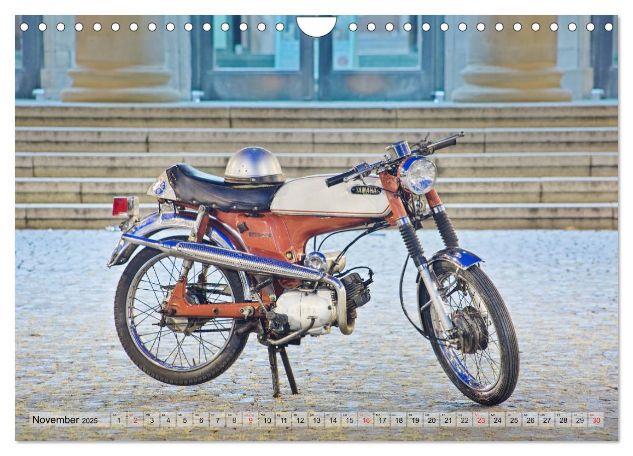 Bild: 9783435287260 | Oldtimer Mopeds - fotografiert von Michael Allmaier (Wandkalender...