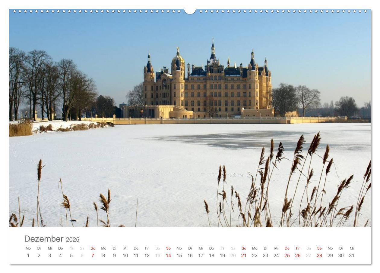 Bild: 9783435707645 | Schwerin - Impressionen (Wandkalender 2025 DIN A2 quer), CALVENDO...