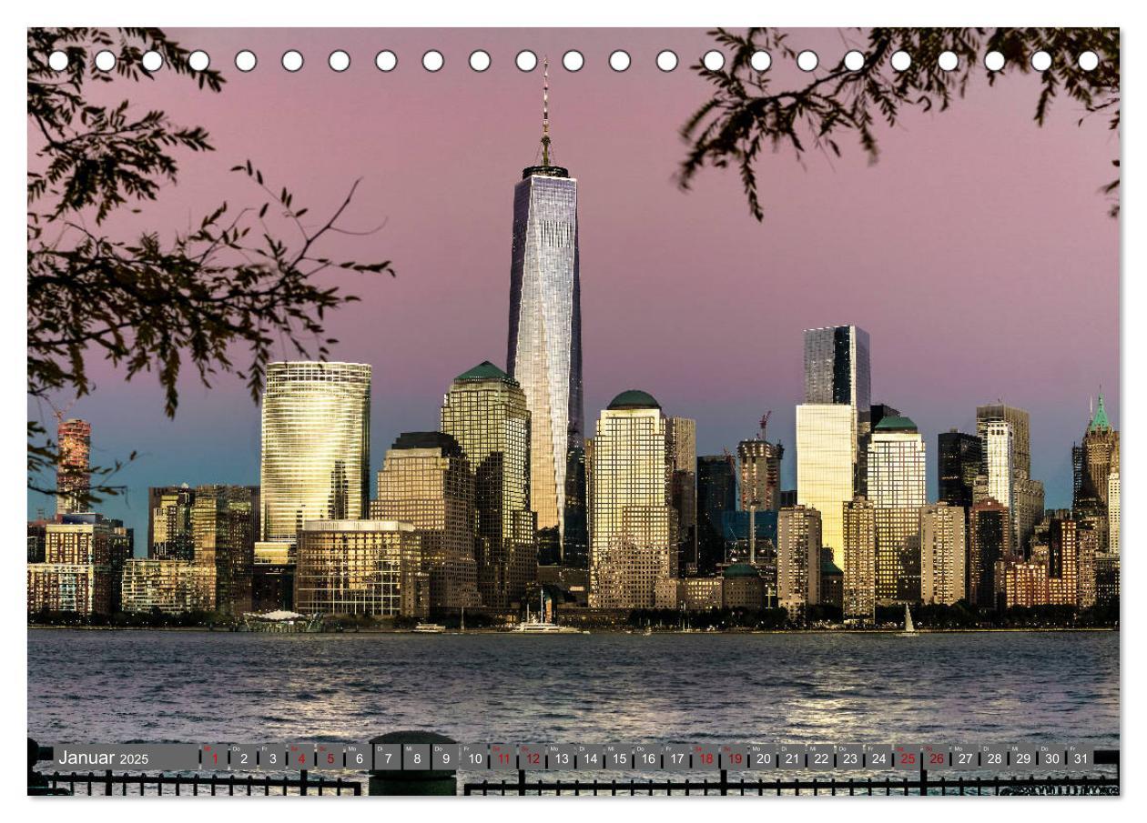 Bild: 9783435366941 | New York City Vibes (Tischkalender 2025 DIN A5 quer), CALVENDO...