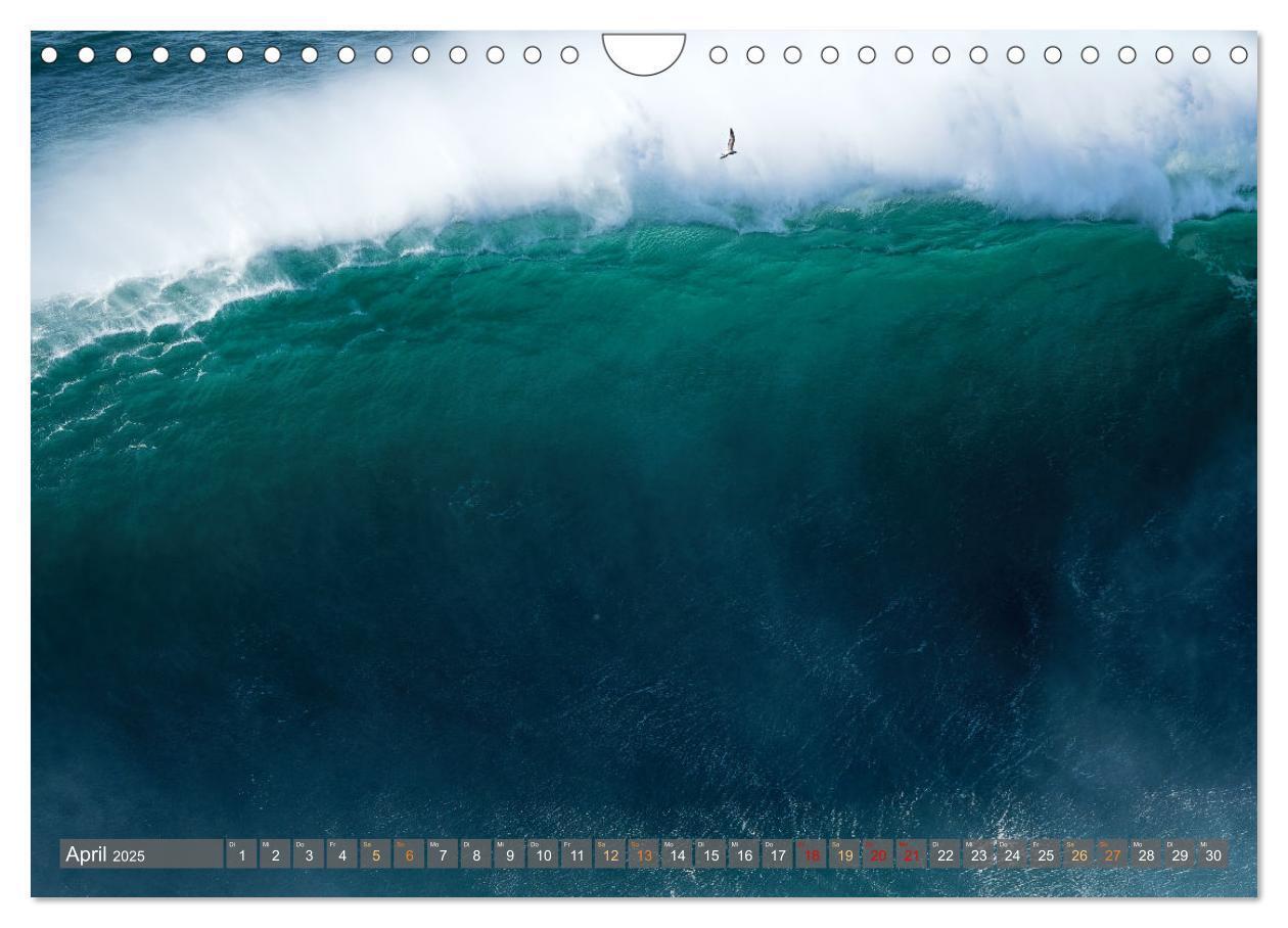 Bild: 9783457199497 | OCEAN POWER - Die Riesenwellen von Nazaré (Wandkalender 2025 DIN A4...