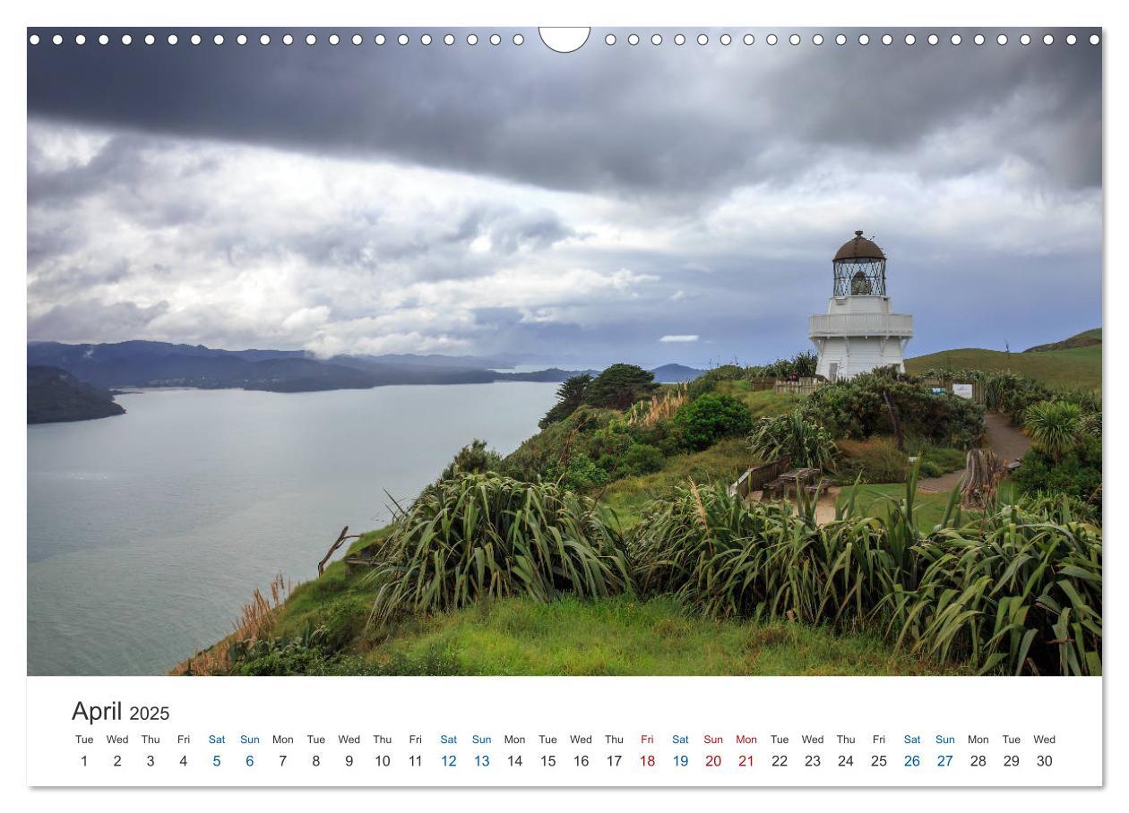 Bild: 9781325944873 | Lighthouses of New Zealand (Wall Calendar 2025 DIN A3 landscape),...