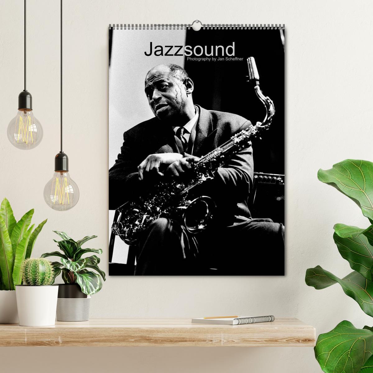 Bild: 9783457036952 | Jazzsound (Wandkalender 2025 DIN A2 hoch), CALVENDO Monatskalender