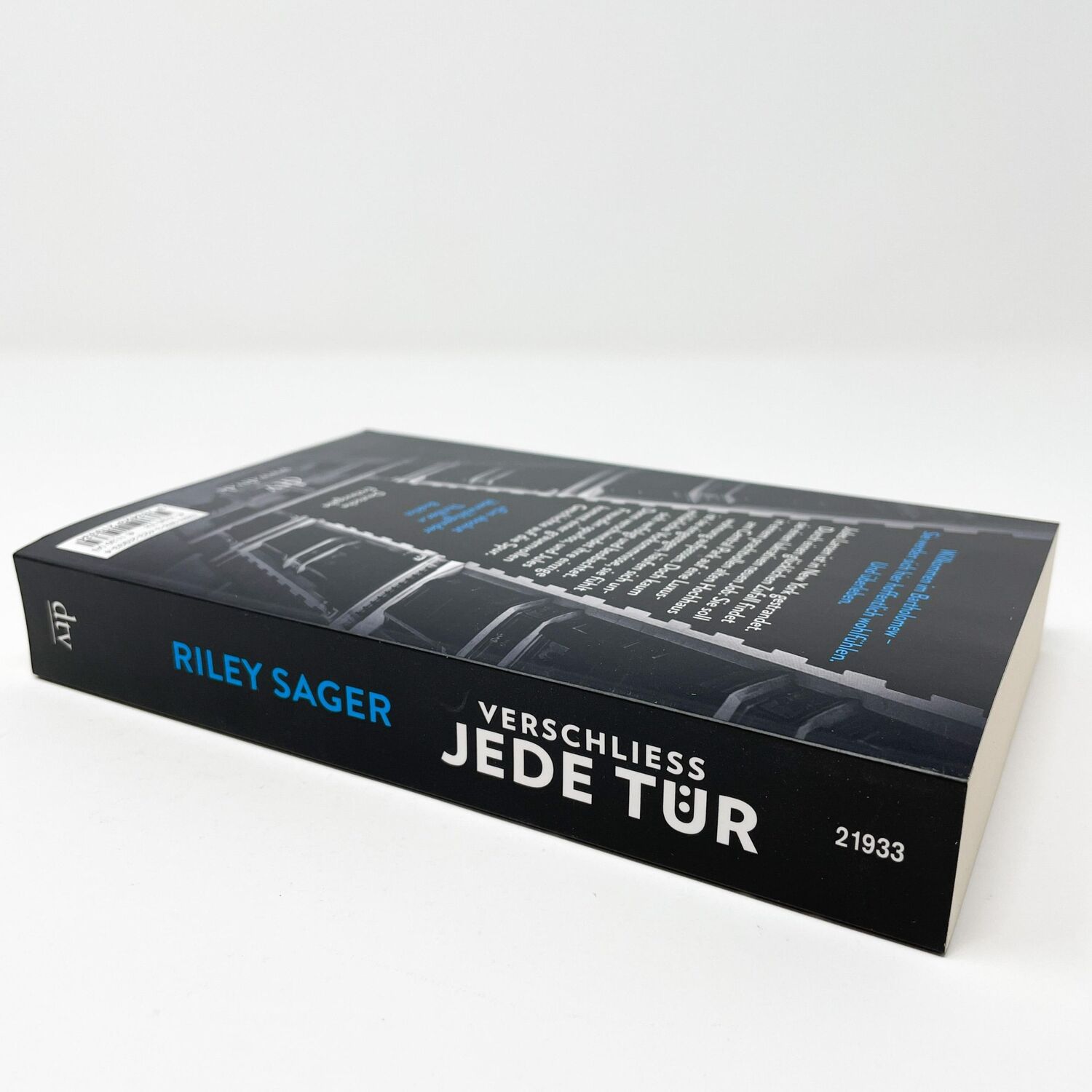 Bild: 9783423219334 | Verschließ jede Tür | Riley Sager | Taschenbuch | 400 S. | Deutsch