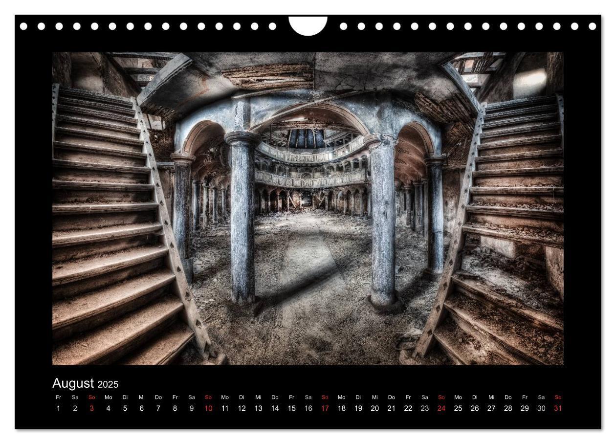 Bild: 9783435676088 | Lost Places - vergessene orte vergessener glanz (Wandkalender 2025...