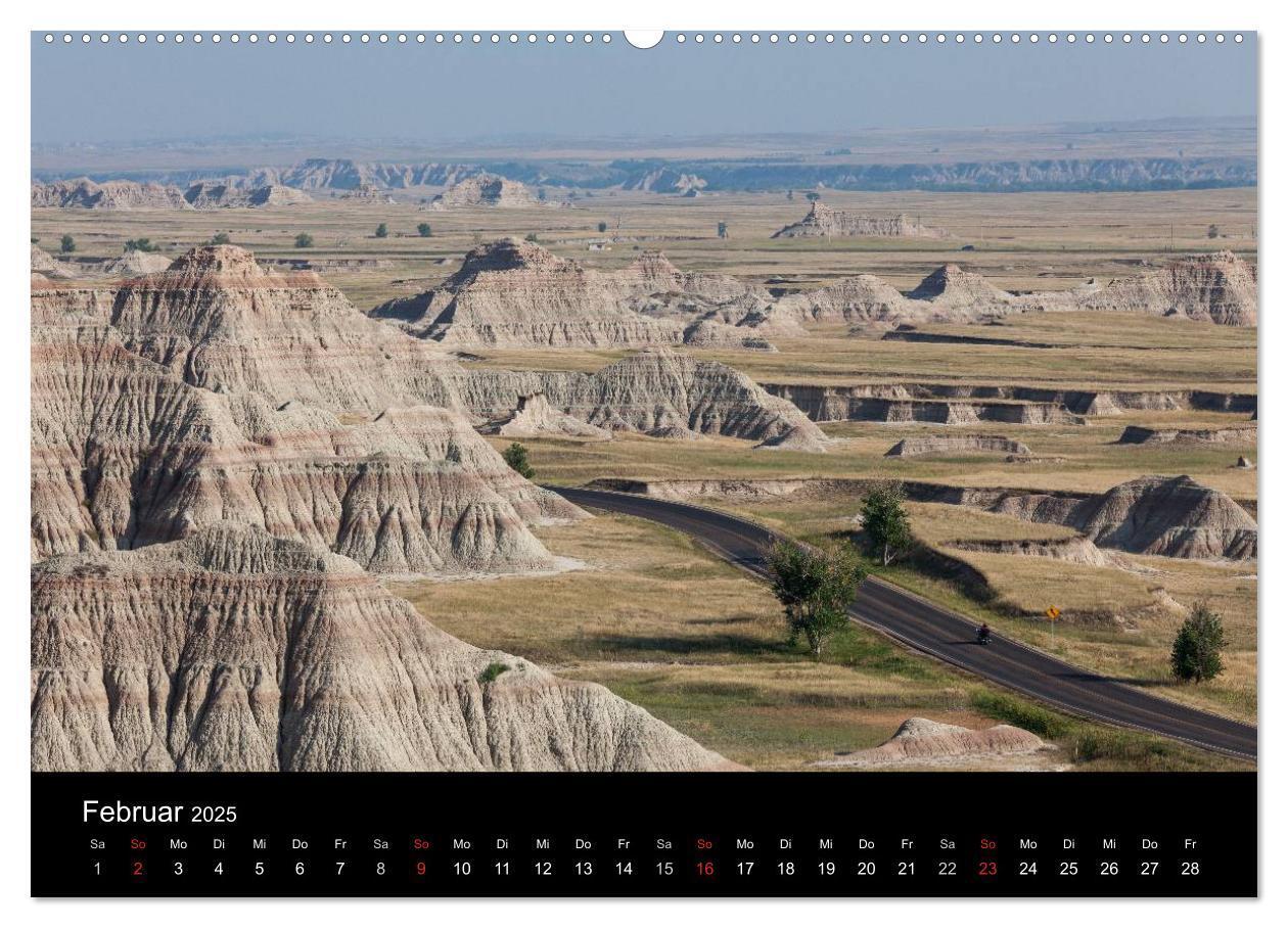 Bild: 9783435718955 | Wyoming &amp; South Dakota (Wandkalender 2025 DIN A2 quer), CALVENDO...