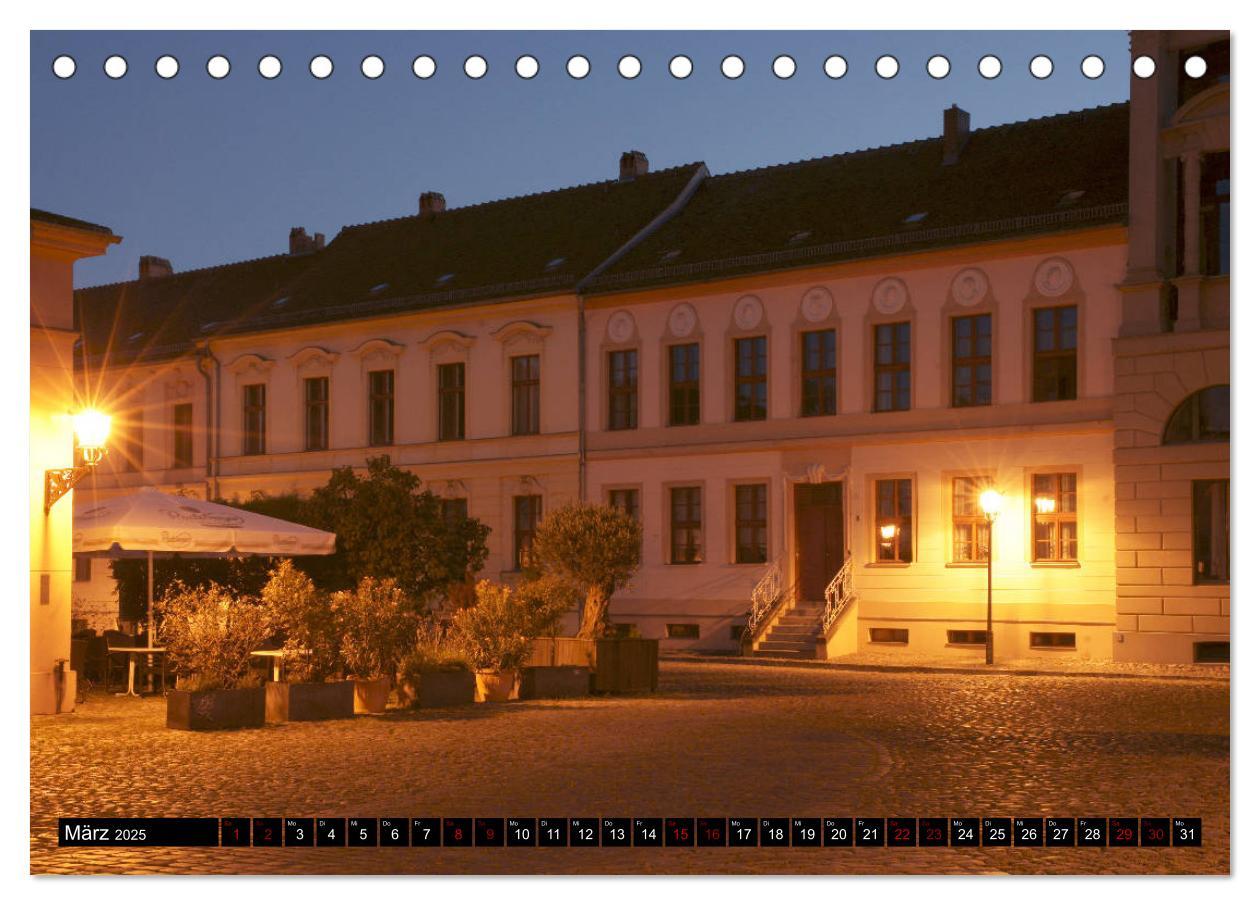 Bild: 9783435197033 | Potsdam zwischen Nacht und blauer Stunde (Tischkalender 2025 DIN A5...