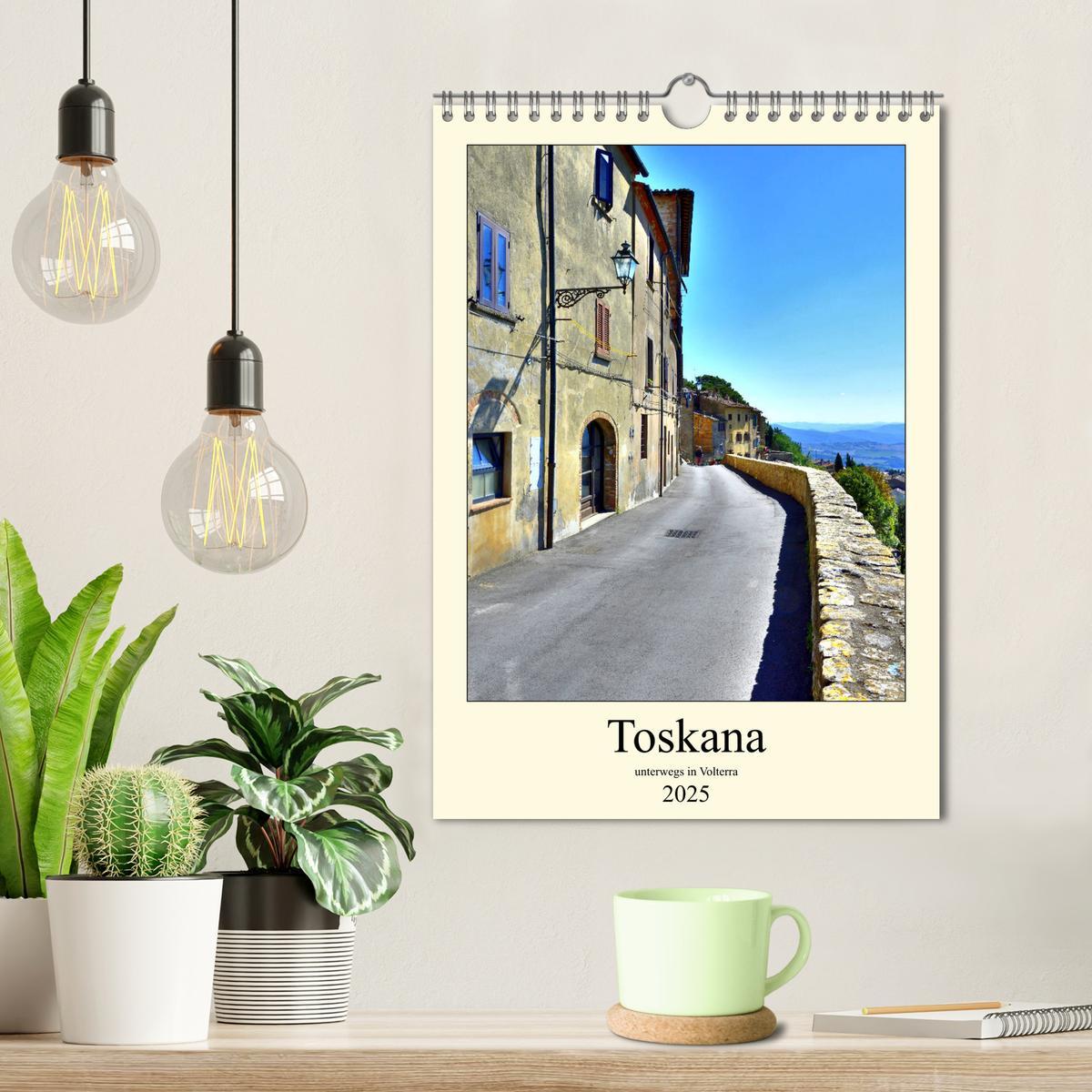 Bild: 9783435955671 | Toskana - Unterwegs in Volterra (Wandkalender 2025 DIN A4 hoch),...