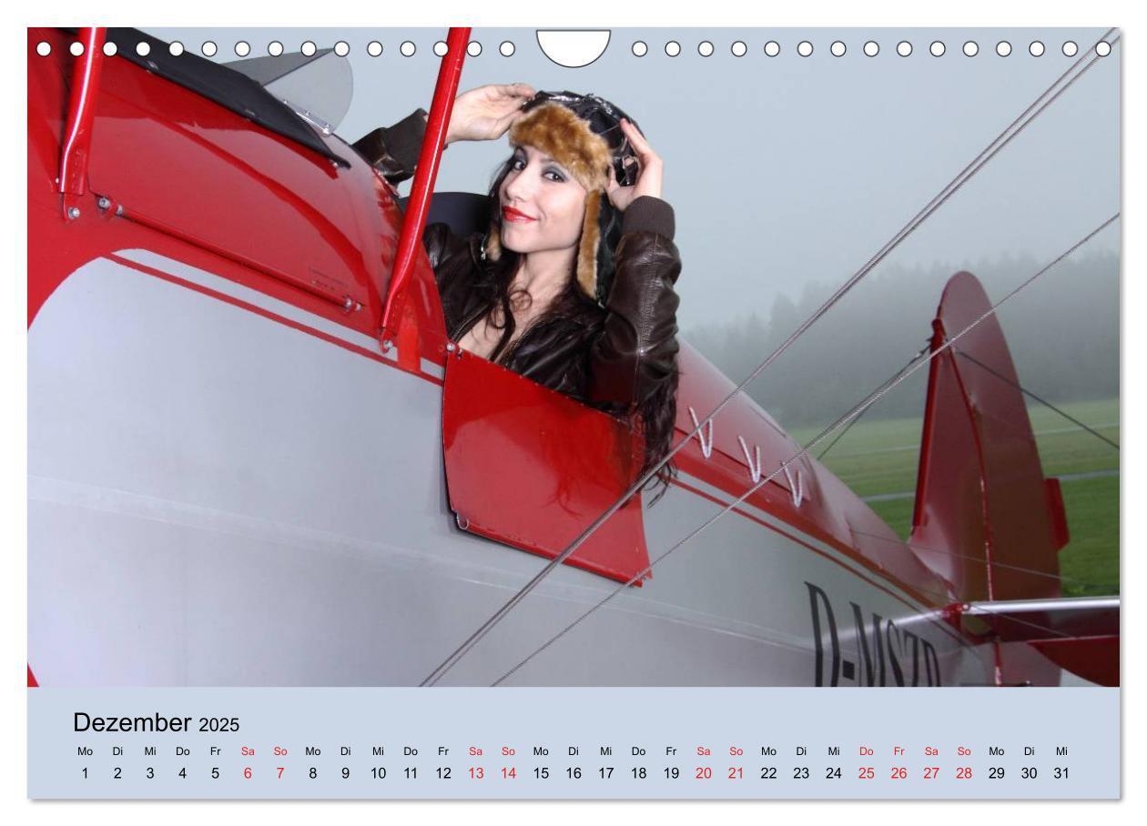 Bild: 9783435809943 | Aircraft Girls 2025 (Wandkalender 2025 DIN A4 quer), CALVENDO...