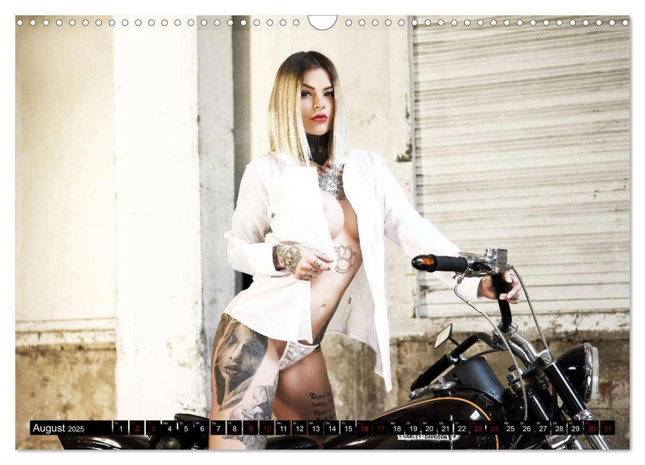 Bild: 9783435115730 | Motorräder und Sexy Girls (Wandkalender 2025 DIN A3 quer), CALVENDO...