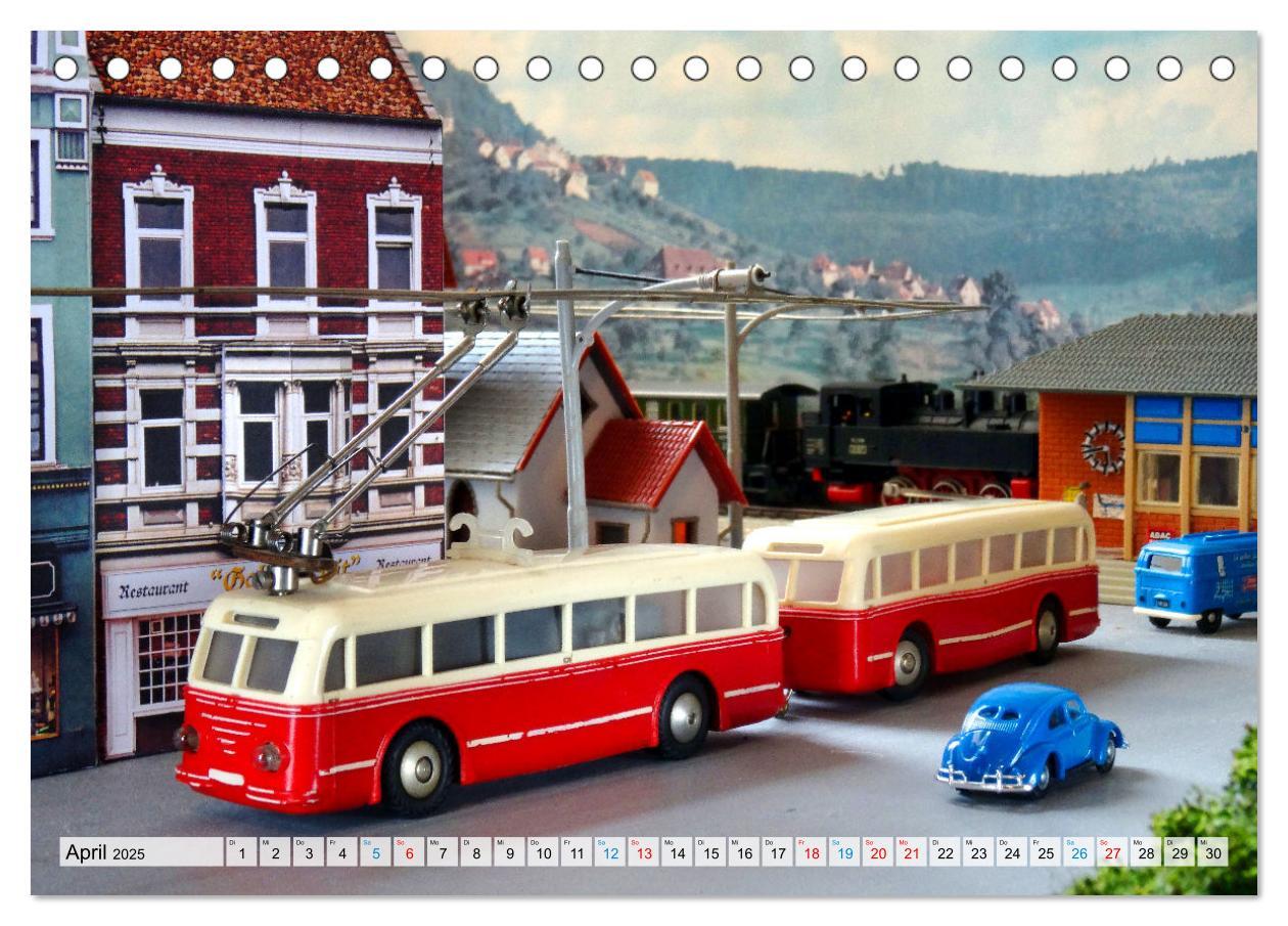 Bild: 9783383913419 | Retro Modellbahnanlagen (Tischkalender 2025 DIN A5 quer), CALVENDO...