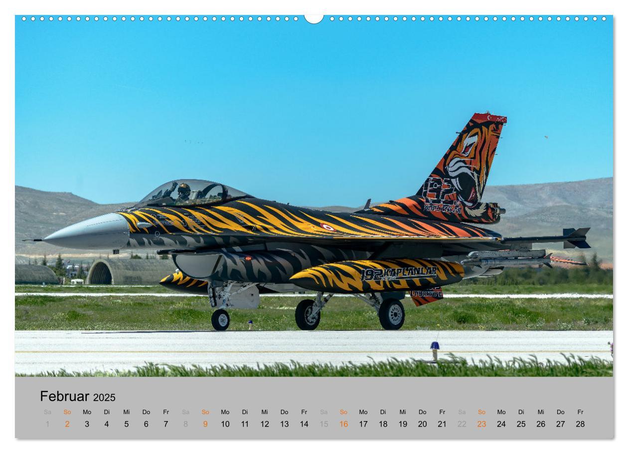 Bild: 9783383980732 | Kampfjet F-16 The Fighting Falcon (Wandkalender 2025 DIN A2 quer),...