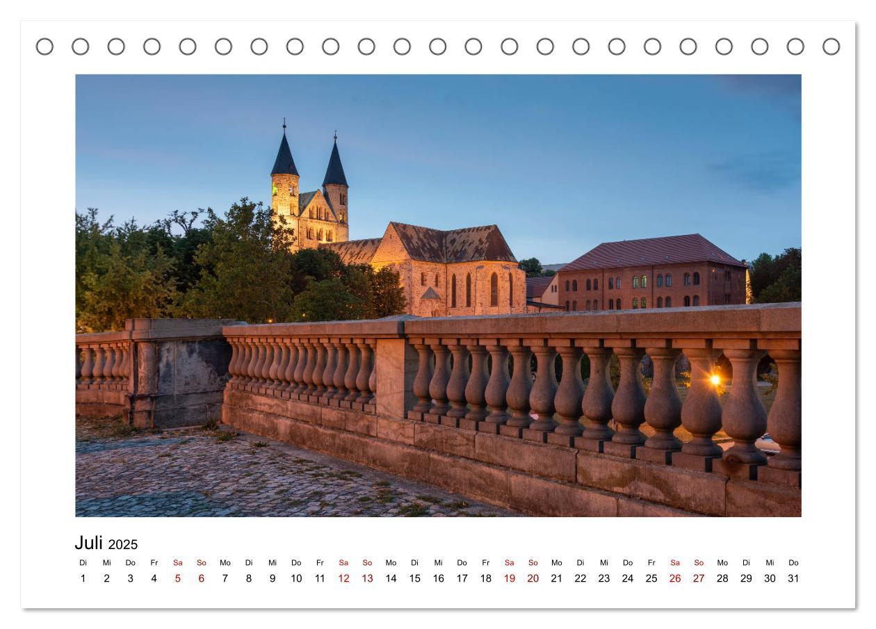 Bild: 9783435203062 | Blue Times - Magdeburg (Tischkalender 2025 DIN A5 quer), CALVENDO...