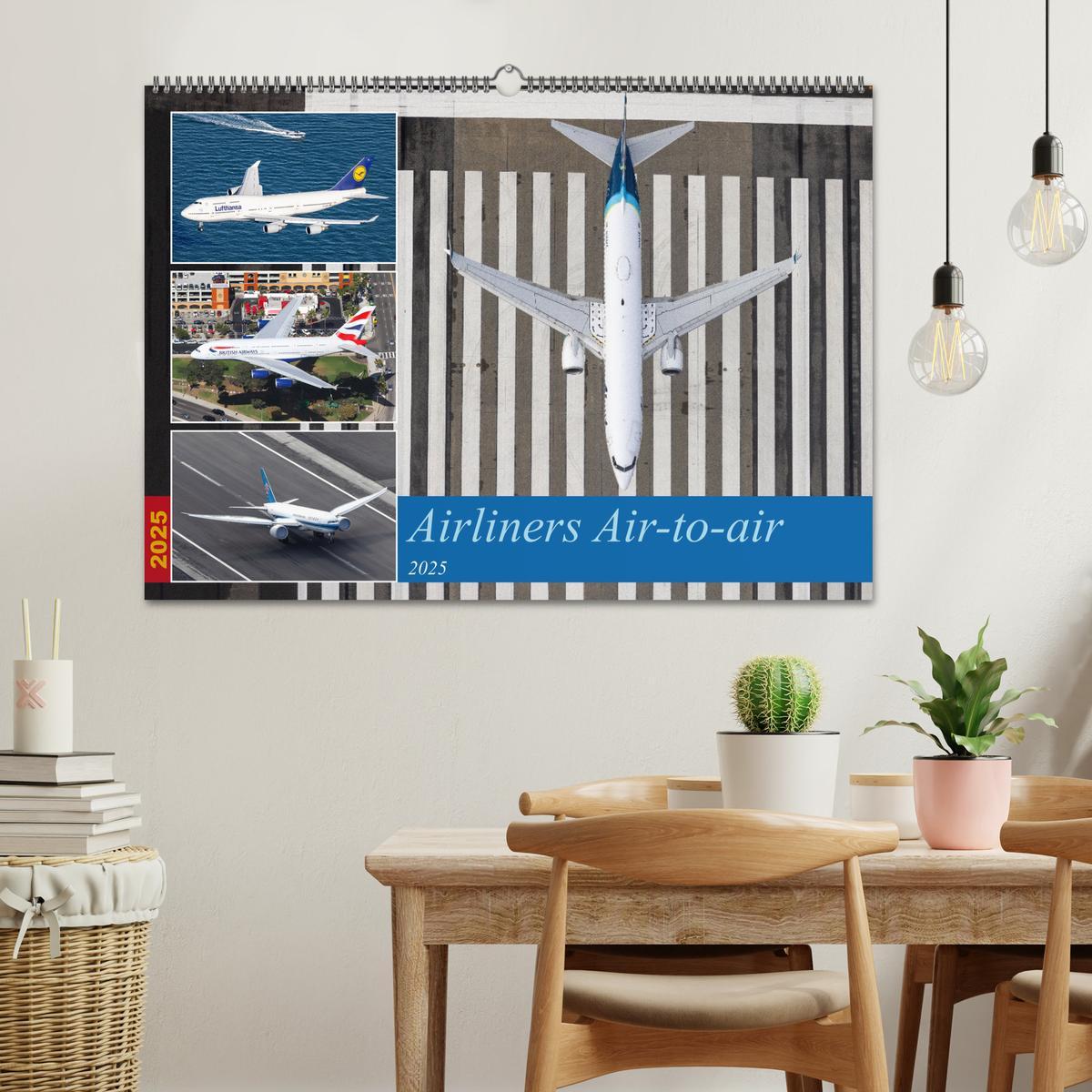 Bild: 9783383925436 | Airliners Air-to-air (Wandkalender 2025 DIN A2 quer), CALVENDO...