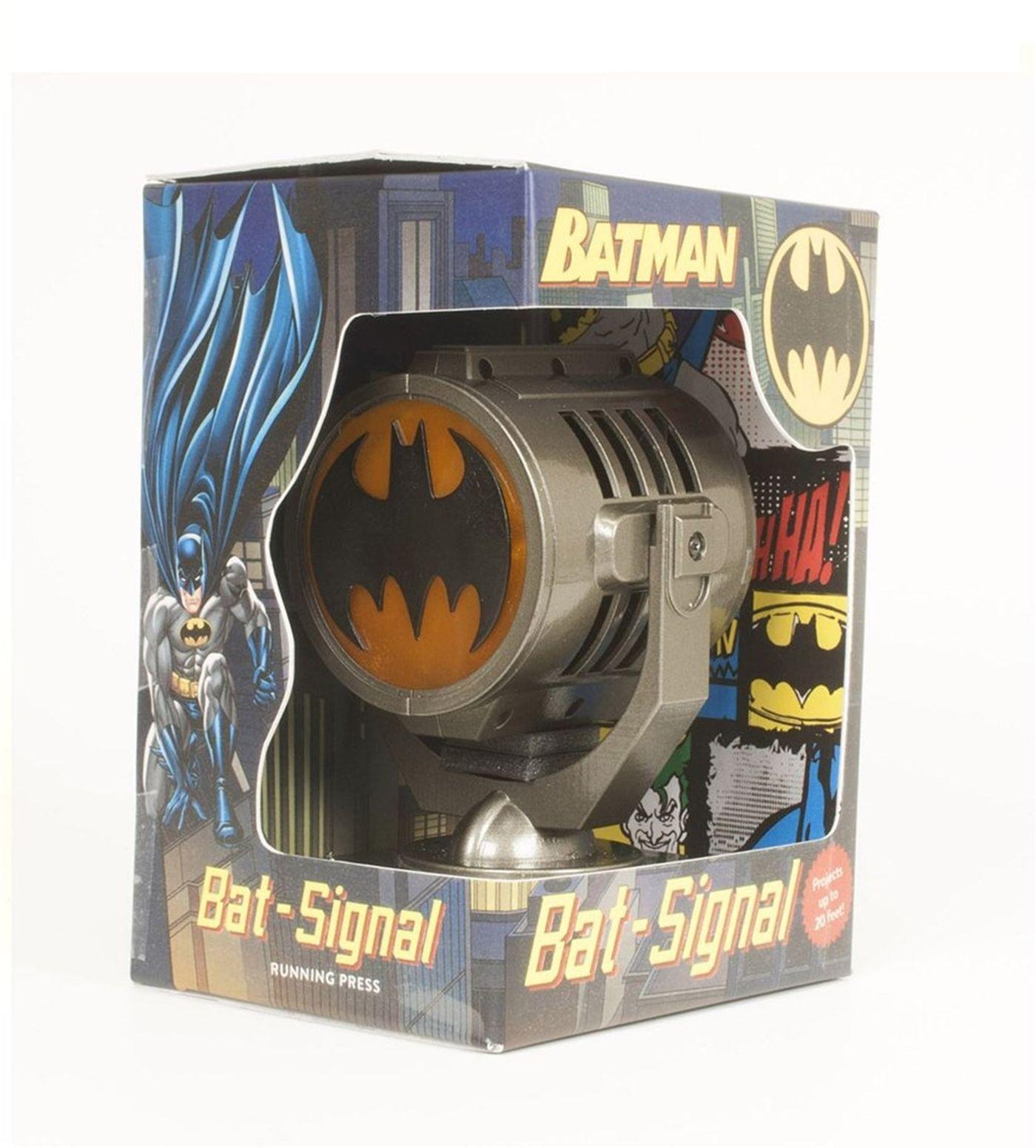 Cover: 9780762462162 | Batman: Metal Die-Cast Bat-Signal | Matthew K. Manning | Taschenbuch