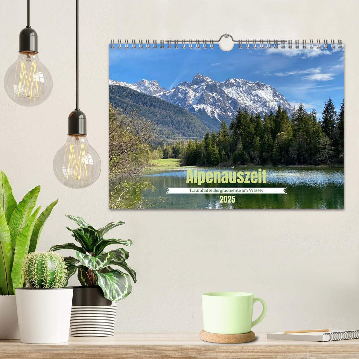 Bild: 9783383848346 | Alpenauszeit - Traumhafte Bergmomente am Wasser (Wandkalender 2025...