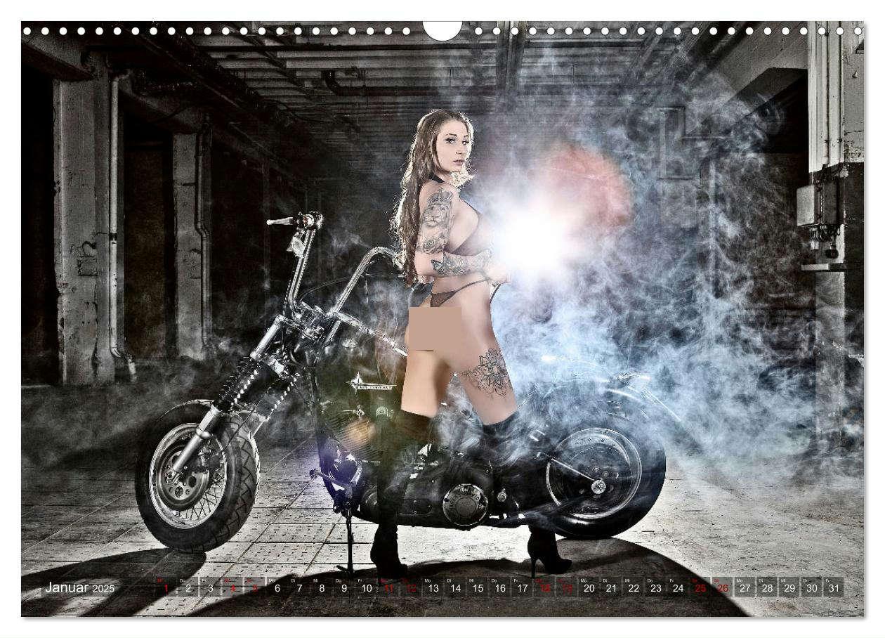 Bild: 9783383895432 | Motorräder und Sexy Girls (Wandkalender 2025 DIN A3 quer), CALVENDO...